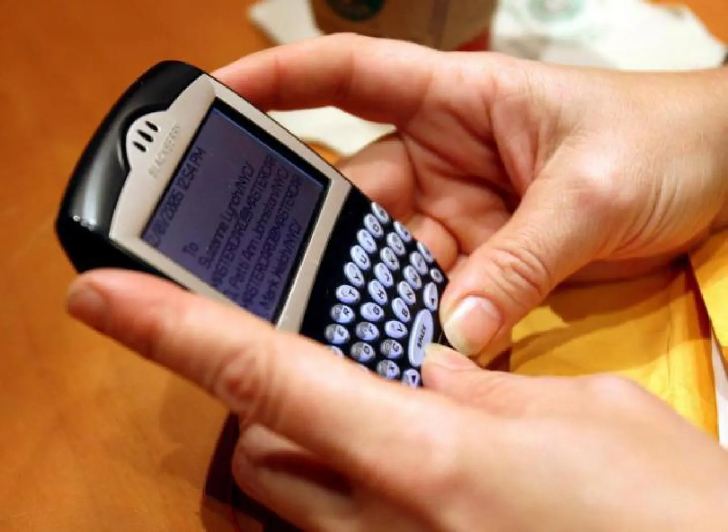 Pressure on 3G winners to charge low fee Pressure on 3G winners to charge low fee