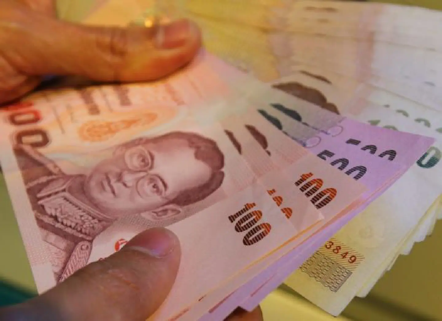 MPC opts for rate cut to shore up economy MPC opts for rate cut to shore up economy