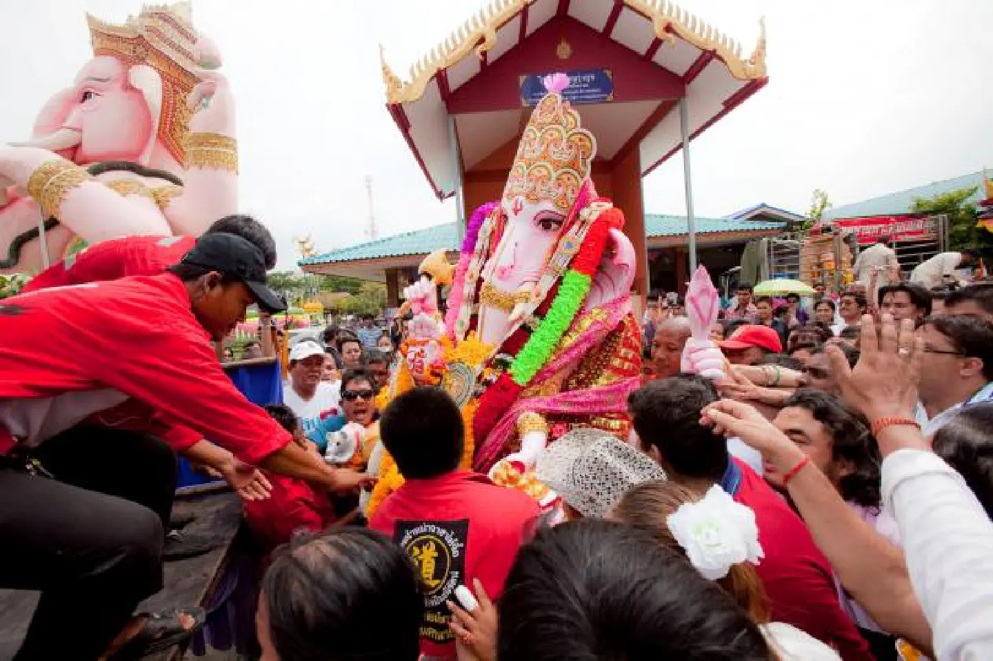 GIVING GANESH HIS DUE GIVING GANESH HIS DUE