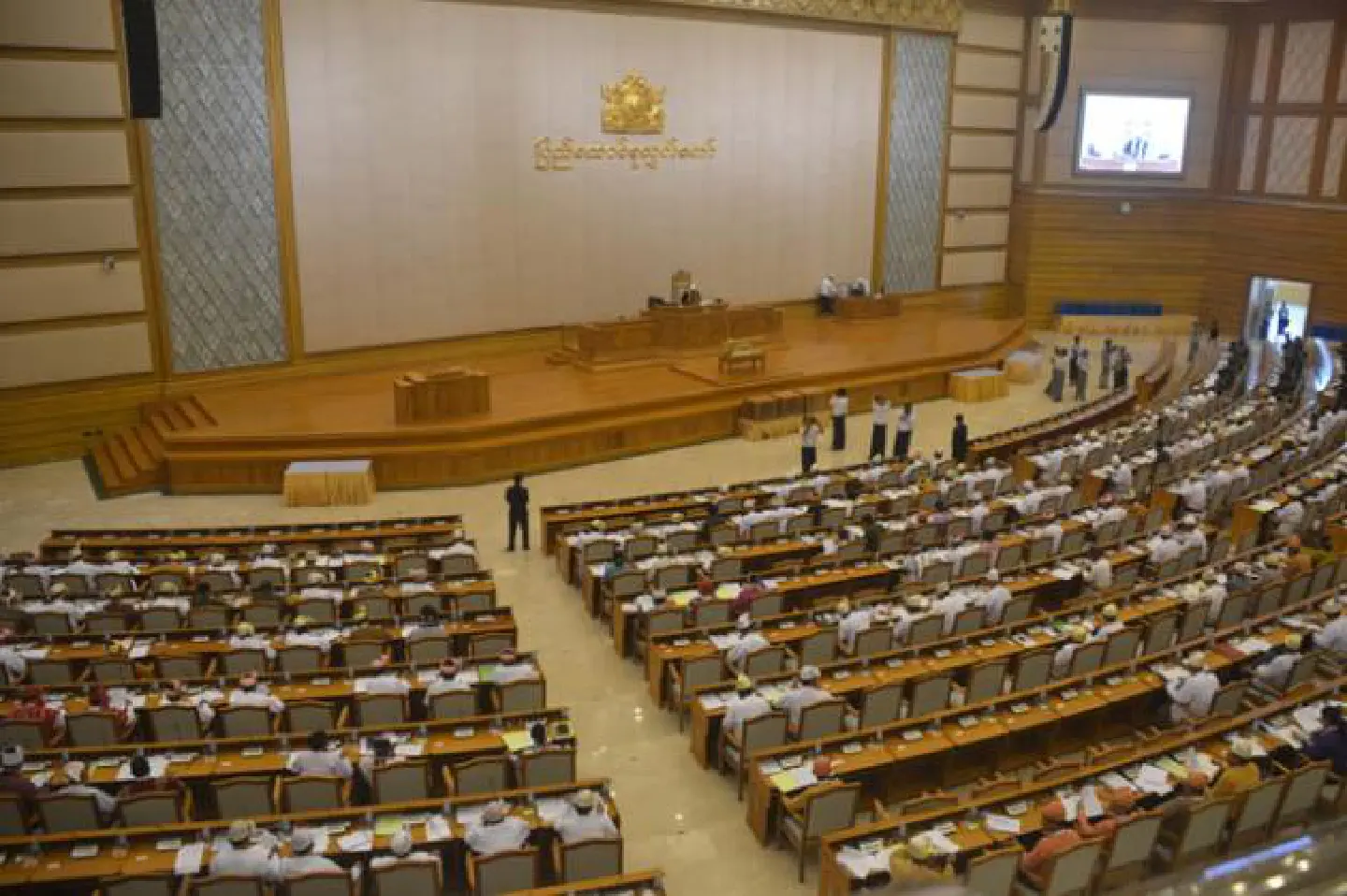 President signs foreign investment bill President signs foreign investment bill