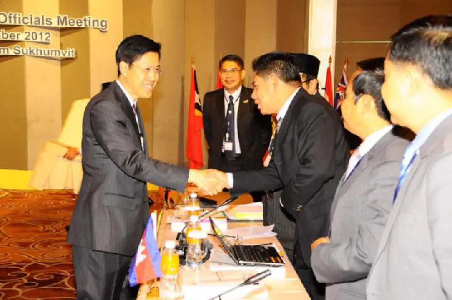 Officials meet to discuss education in region Officials meet to discuss education in region