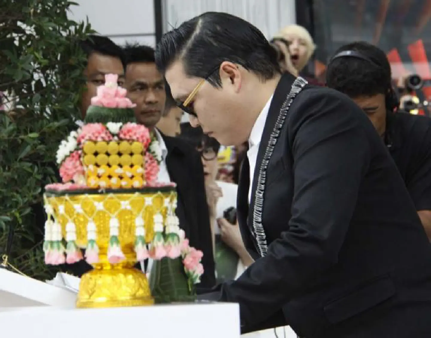 HM gets 'Gangnam Style' birthday wishes HM gets 'Gangnam Style' birthday wishes