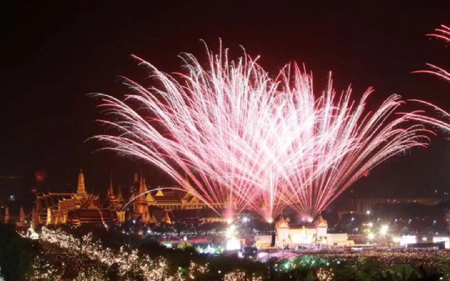 Interior Ministry denies banning fireworks Interior Ministry denies banning fireworks