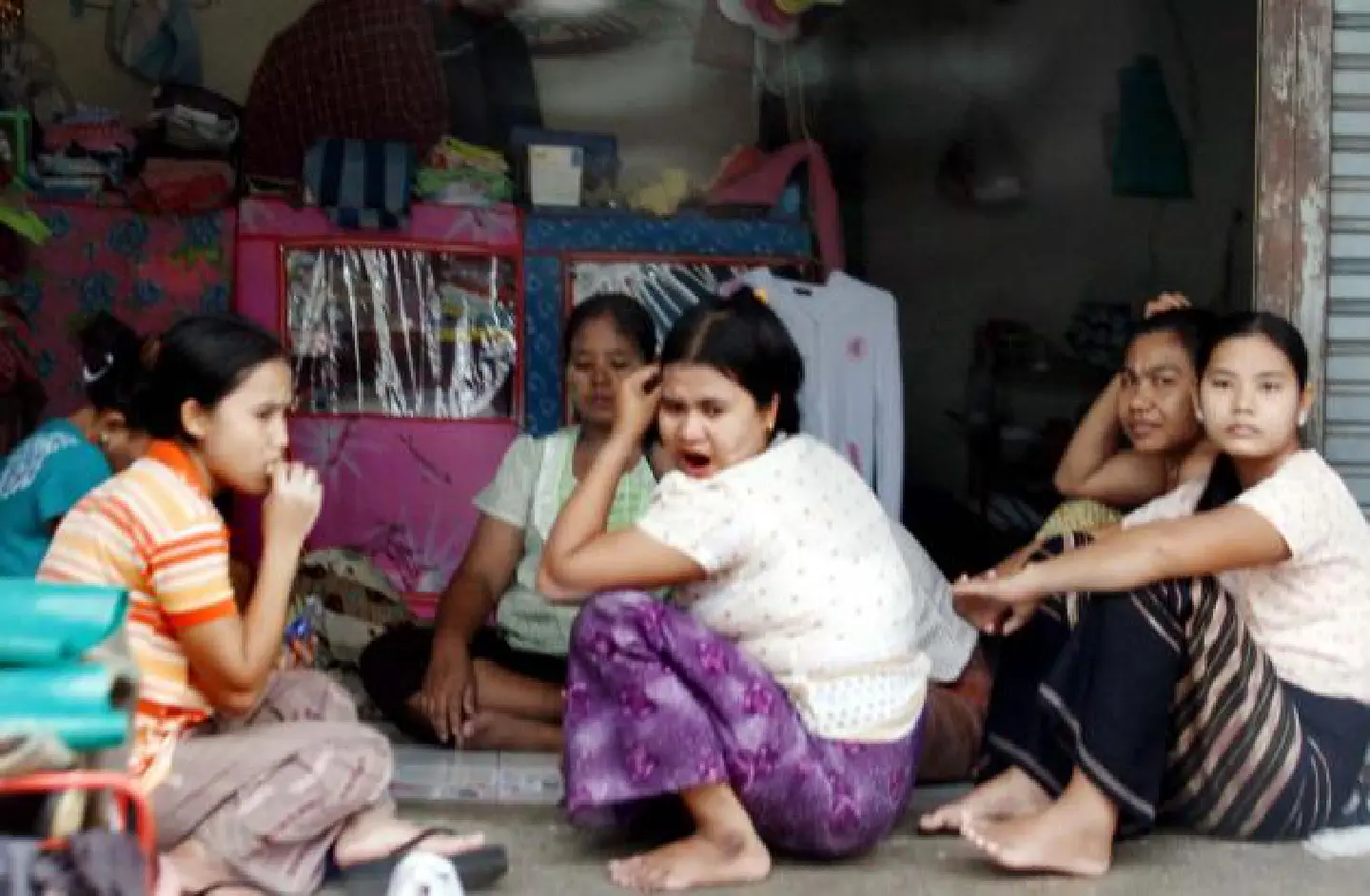Migrant workers left in limbo as meeting delayed Migrant workers left in limbo as meeting delayed