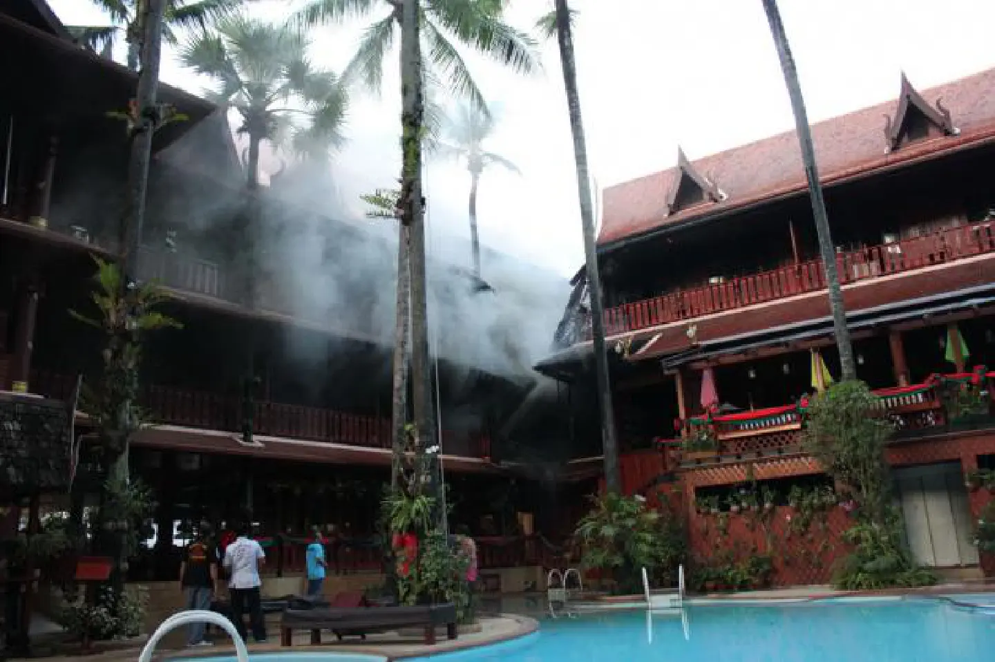 Short-circuit sets Phuket hotel ablaze Short-circuit sets Phuket hotel ablaze