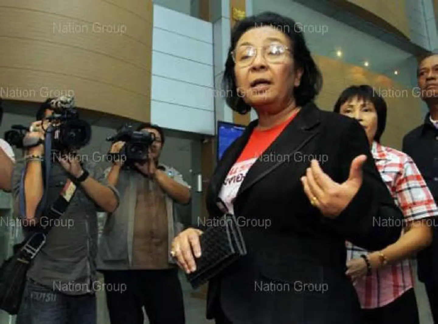 Thida to seek clarification from judges on charter Thida to seek clarification from judges on charter