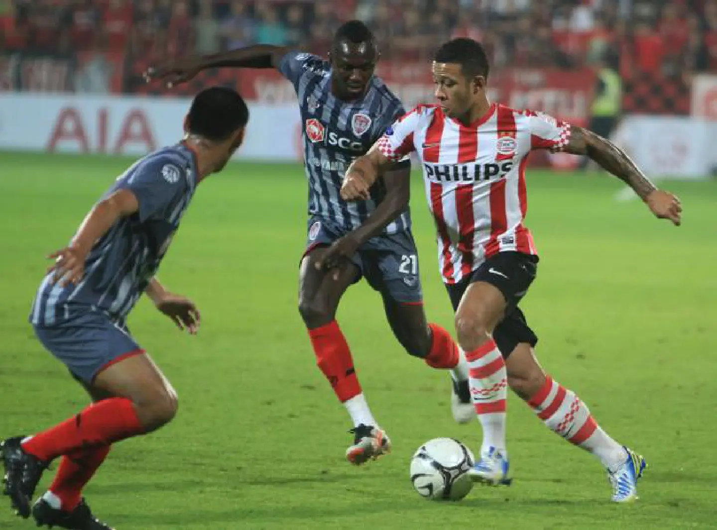 PSV tames Muangthong United 2-0 PSV tames Muangthong United 2-0
