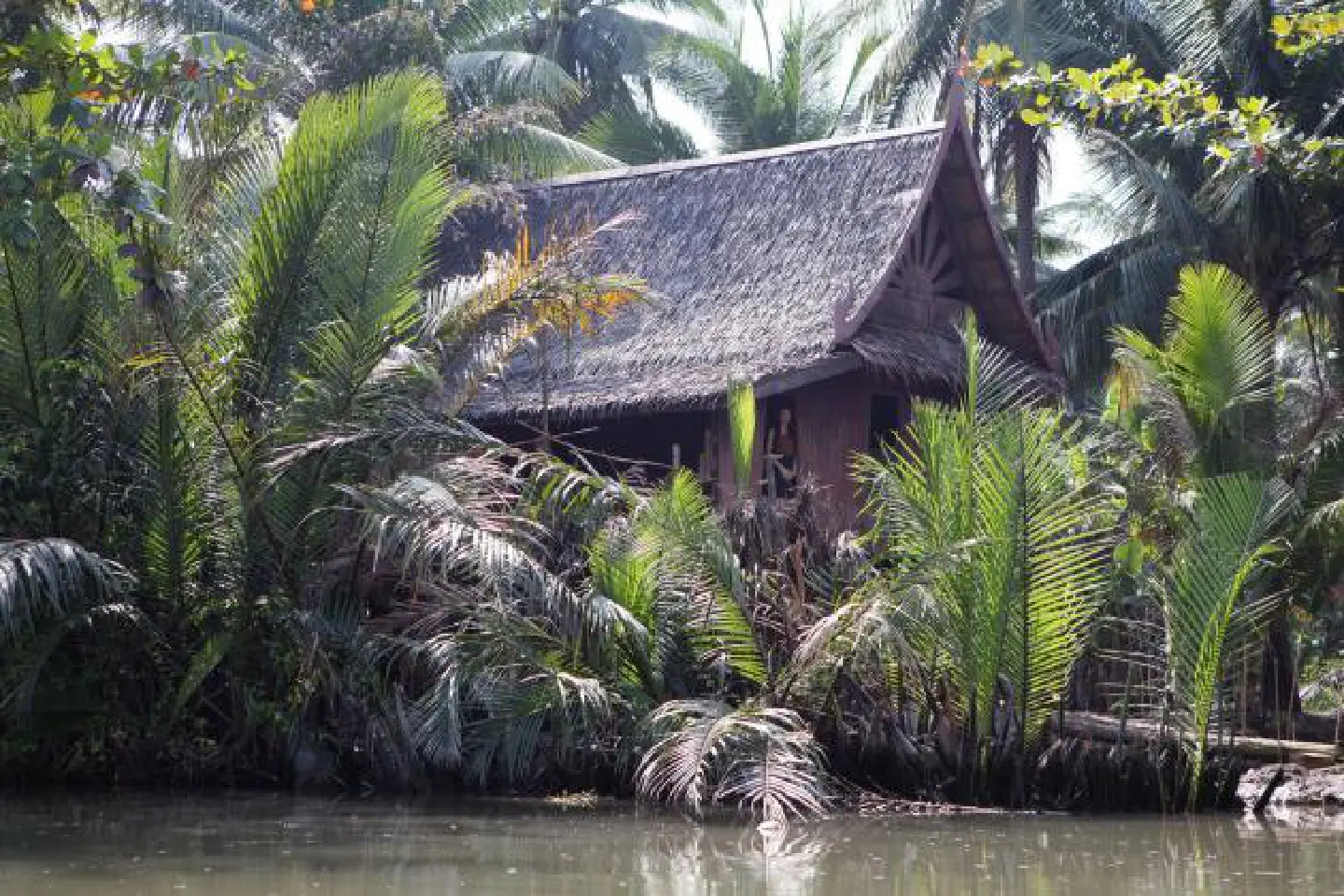 Ghostly revival with a comic twist