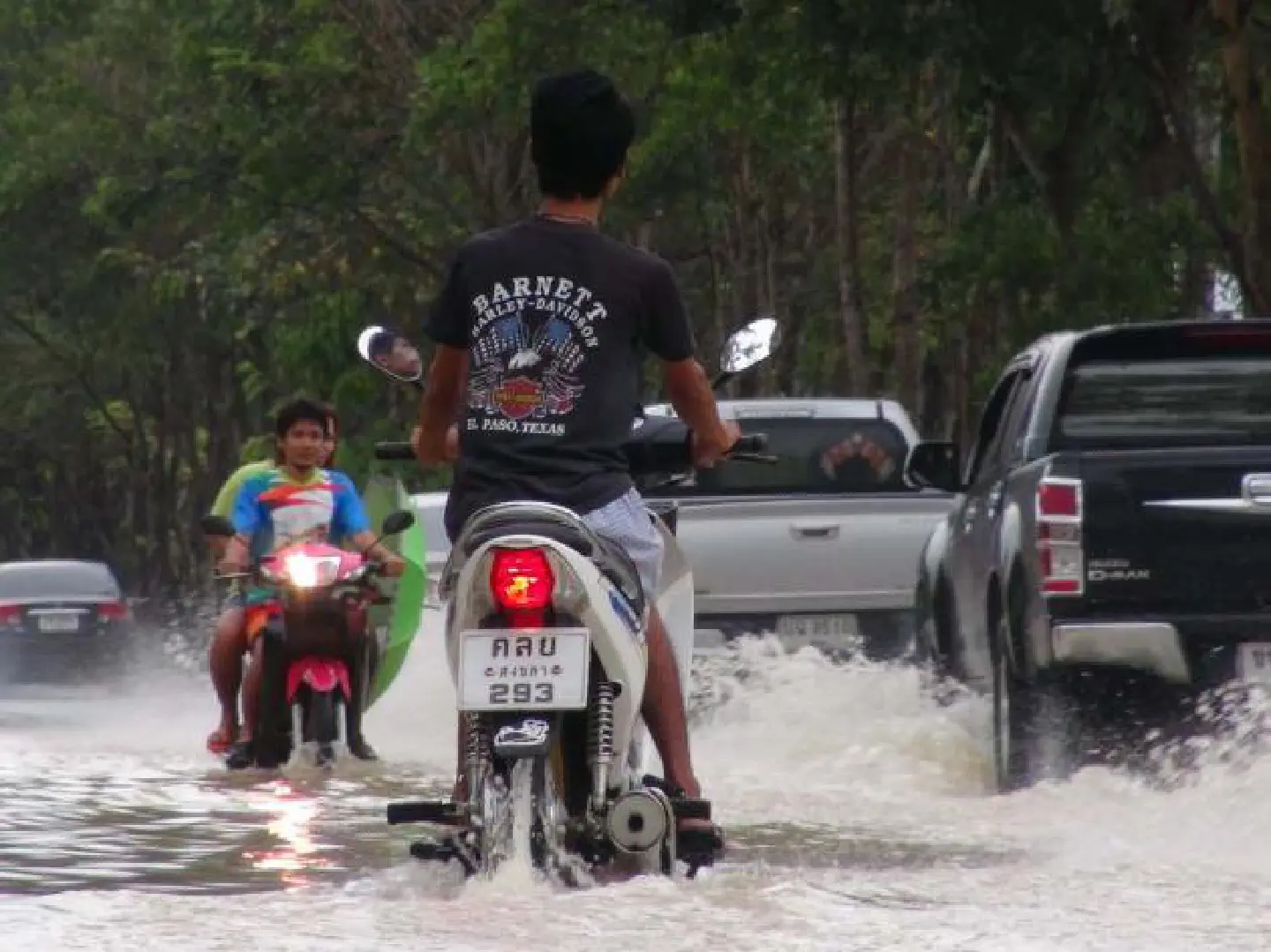 Weather warning threatens more misery for flooded residents of South Weather warning threatens more misery for flooded residents of South
