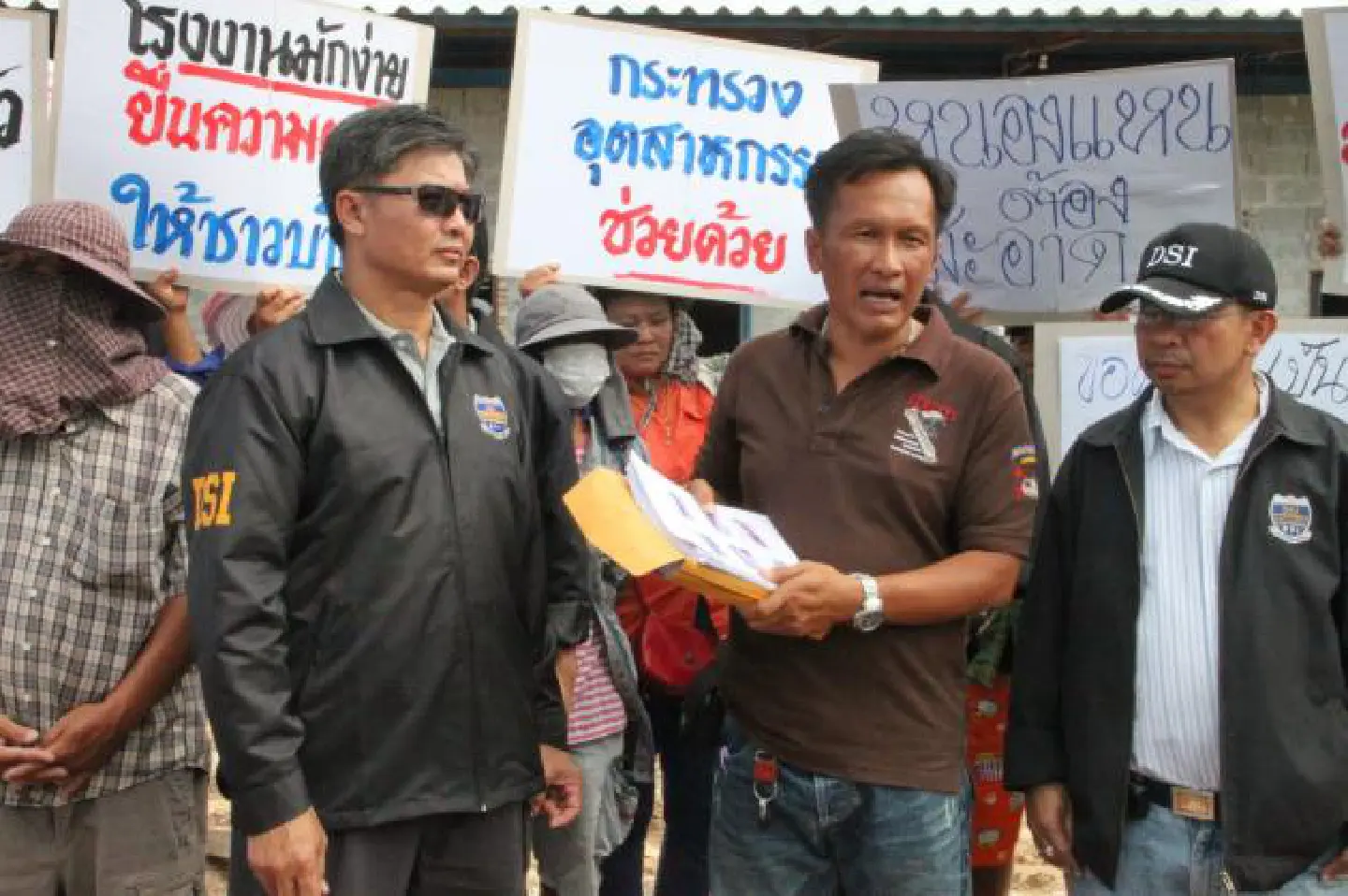 Prajob's family: No cremation before justice Prajob's family: No cremation before justice