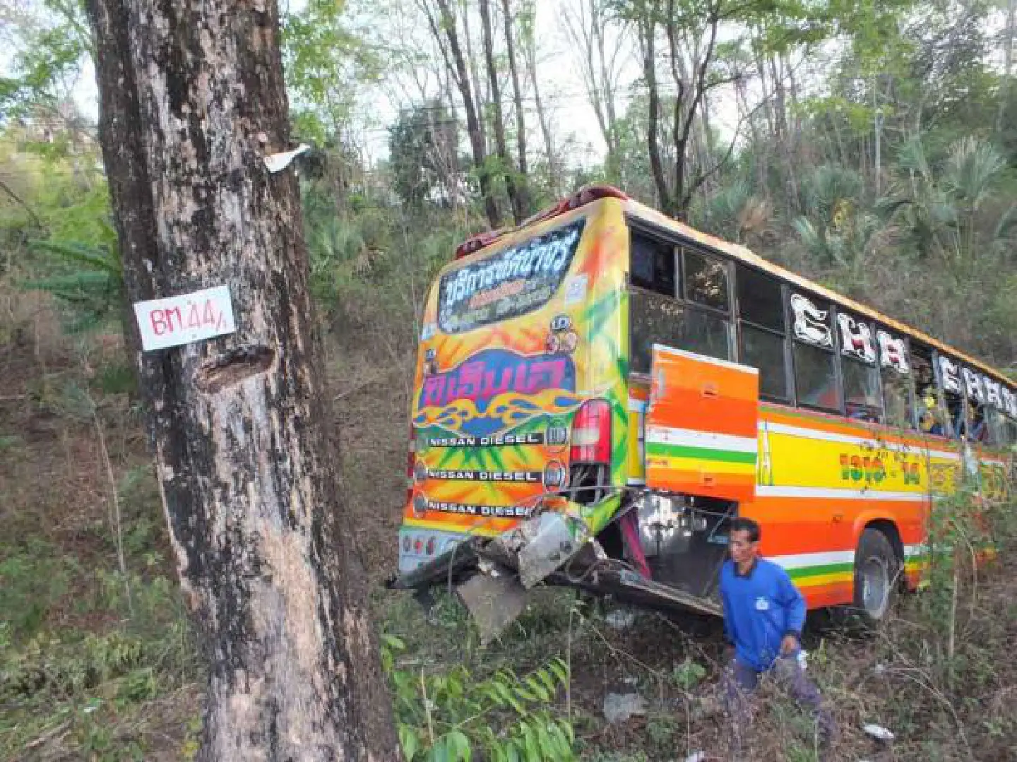 Horrific bus accidents kills 2, injures 54 Horrific bus accidents kills 2, injures 54