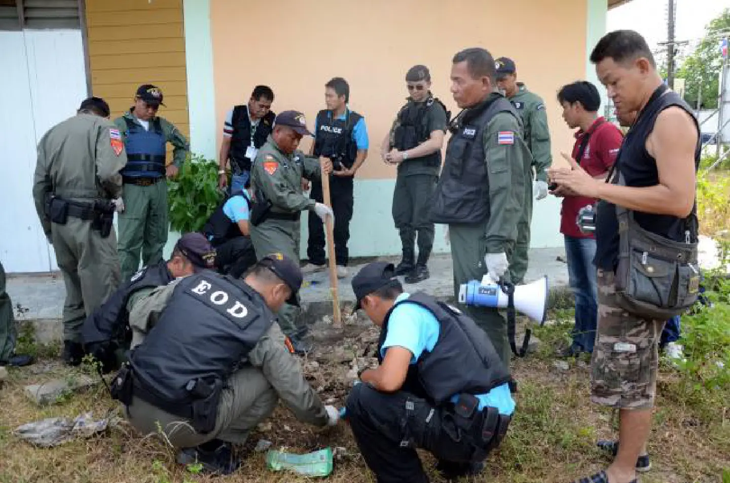 Reporters advised to handle South with care Reporters advised to handle South with care