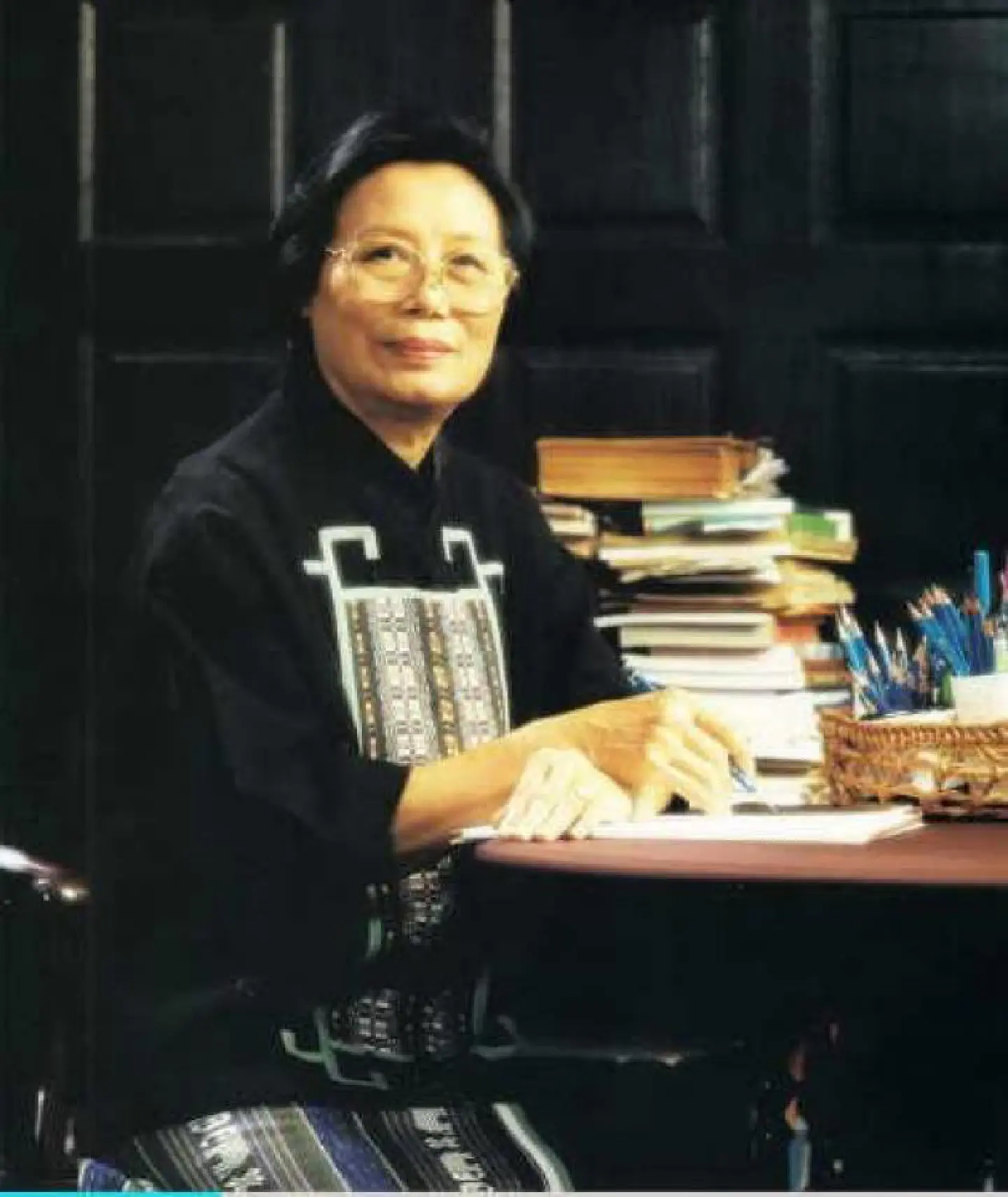 Novelist Srifa Ladavalaya dies at age 83
