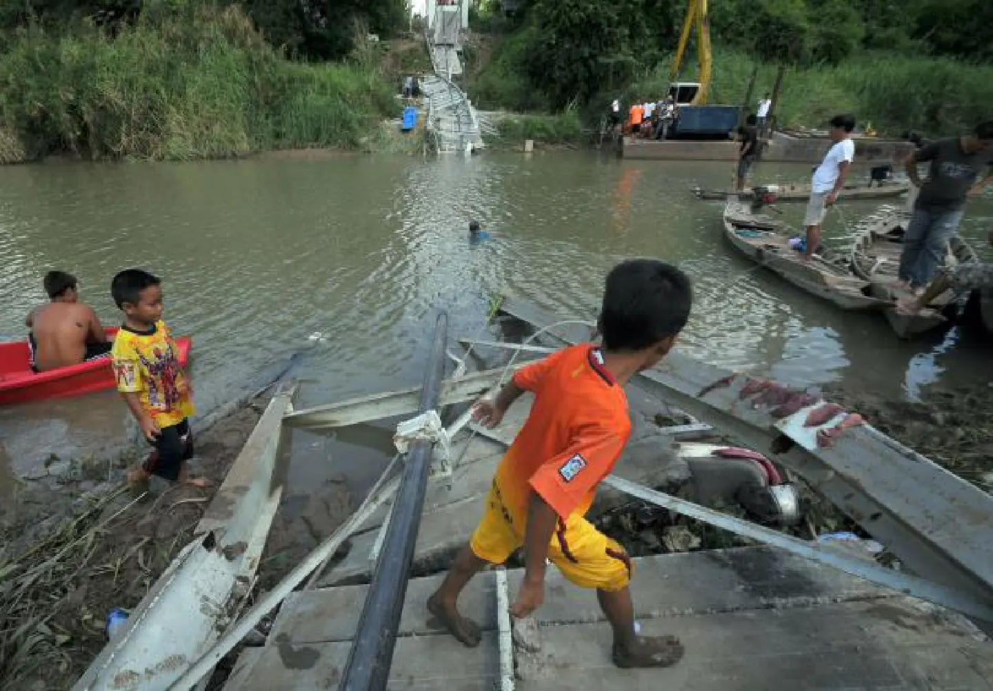 TAO to sue maker of pedestrian bridge TAO to sue maker of pedestrian bridge