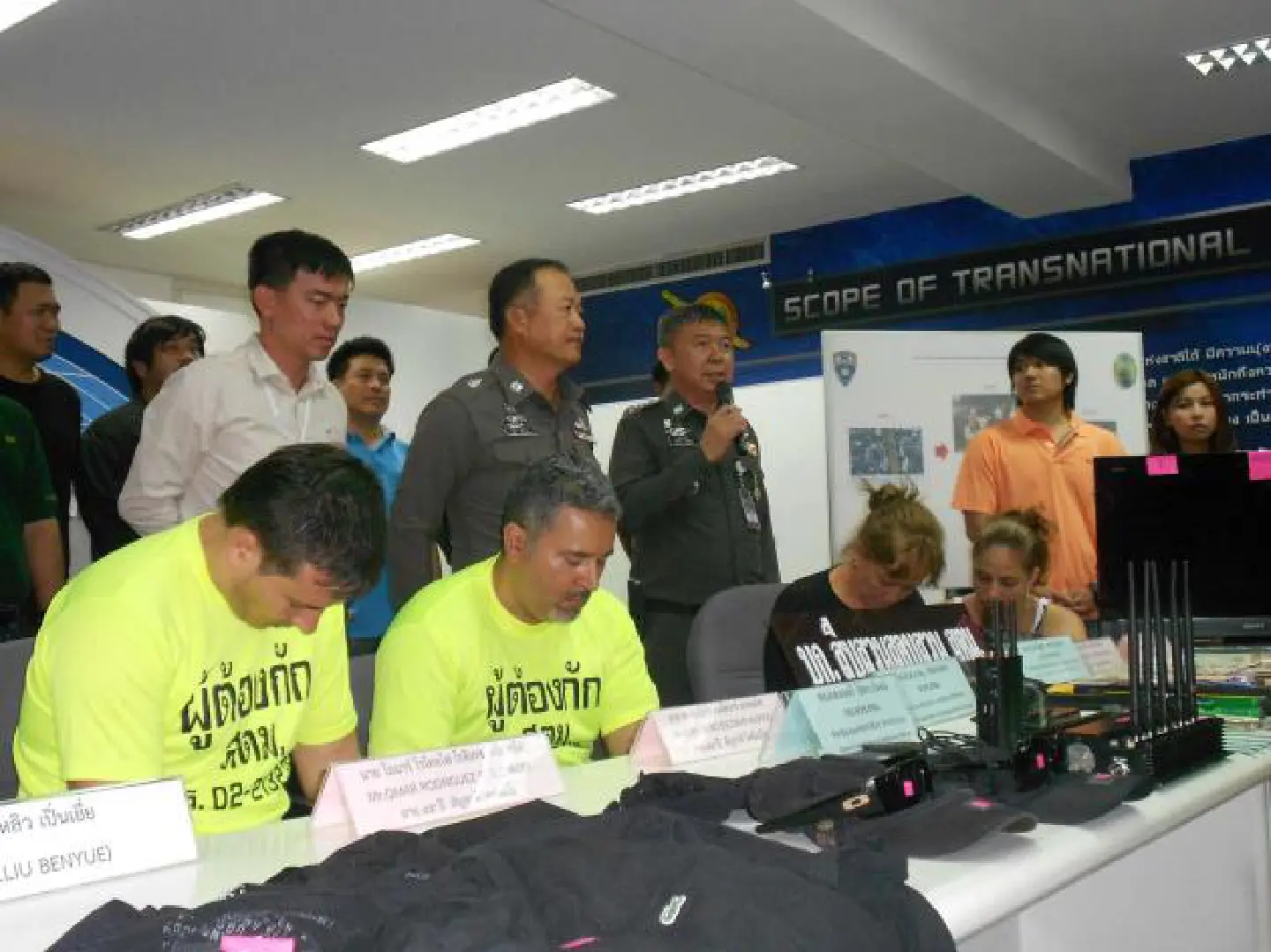 Police foil Colombian gang of thieves Police foil Colombian gang of thieves