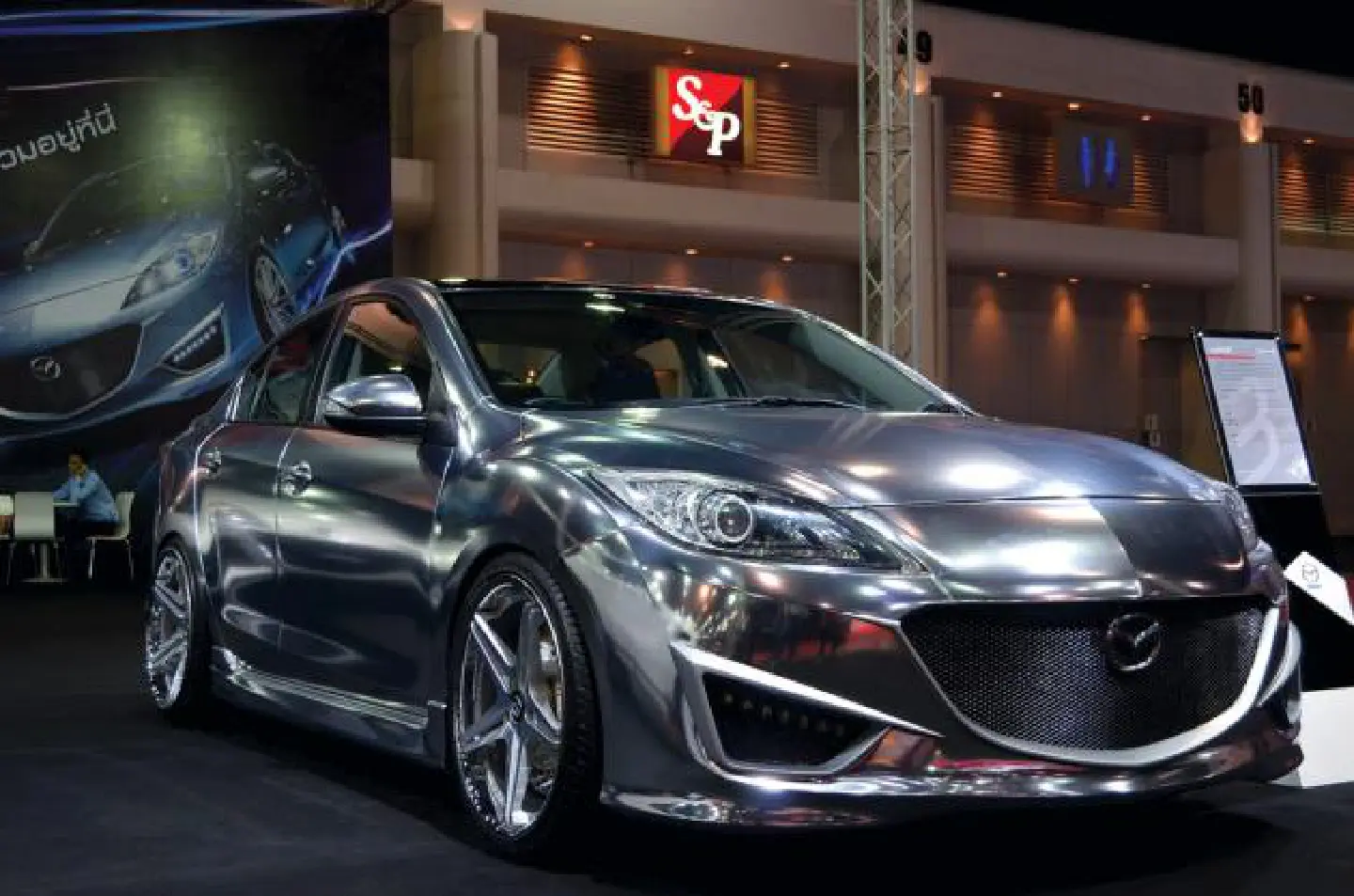 Bangkok Auto Salon whips up the dust