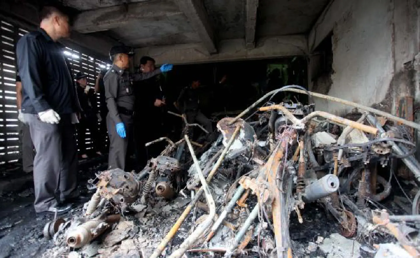 Relatives of Nonthaburi jail-fire victims to get compensation Relatives of Nonthaburi jail-fire victims to get compensation