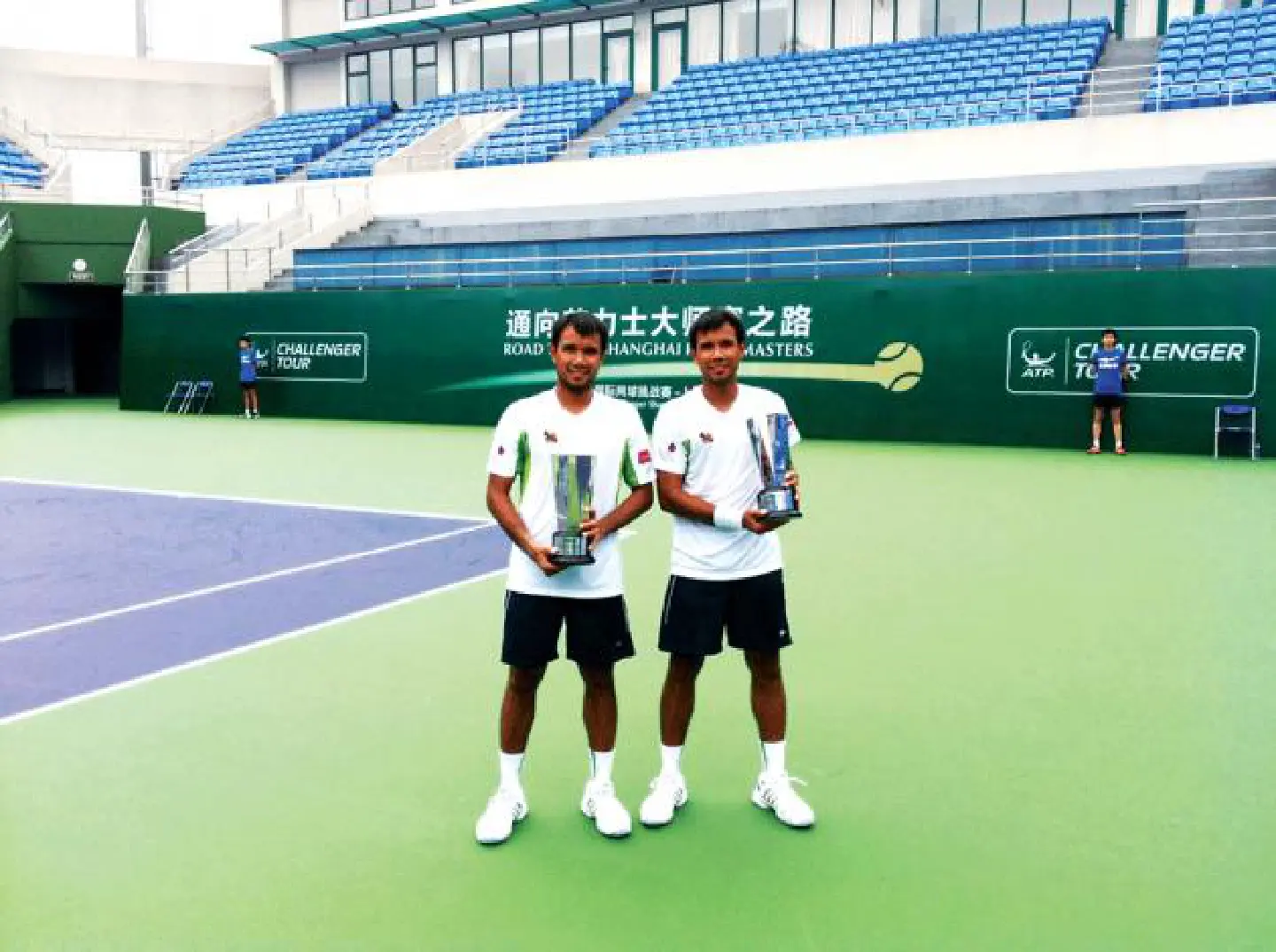 Ratiwatana twins emerge champs in Shanghai