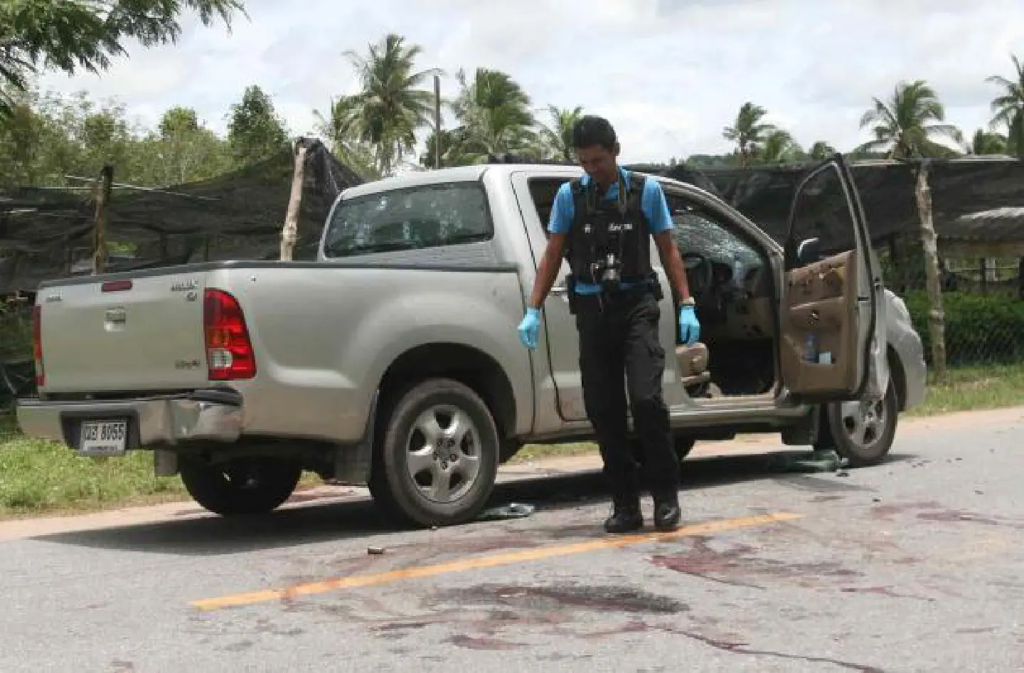 5 shot dead in Pattani attack 5 shot dead in Pattani attack