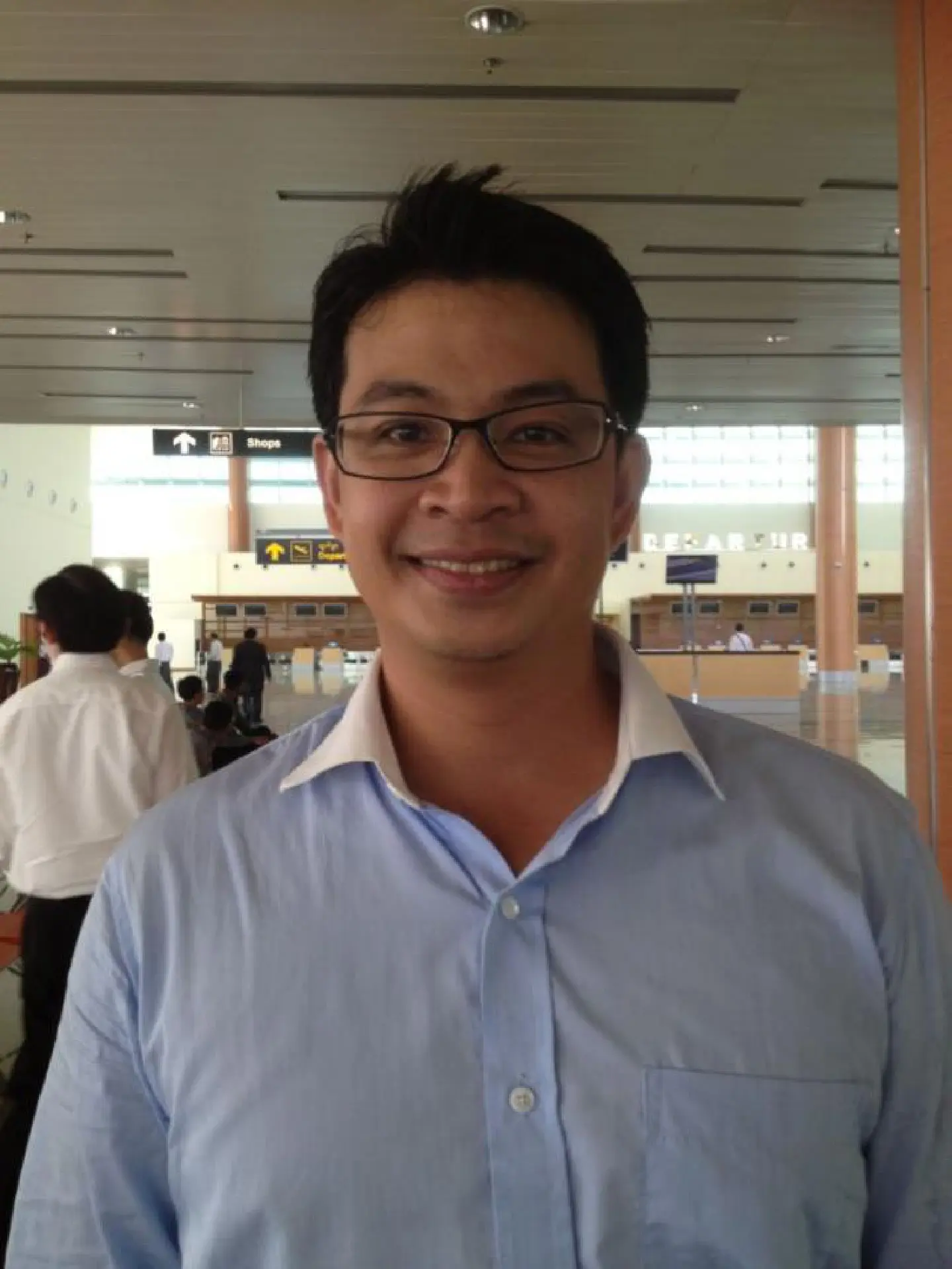 Enter Myanmar with care: Piya Enter Myanmar with care: Piya