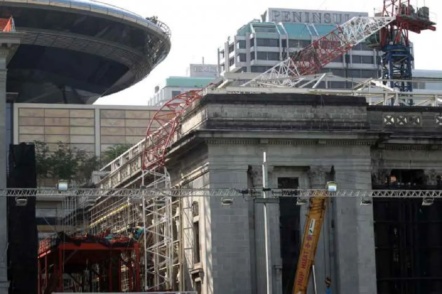 Snapped wires might be cause of S'pore gallery accident