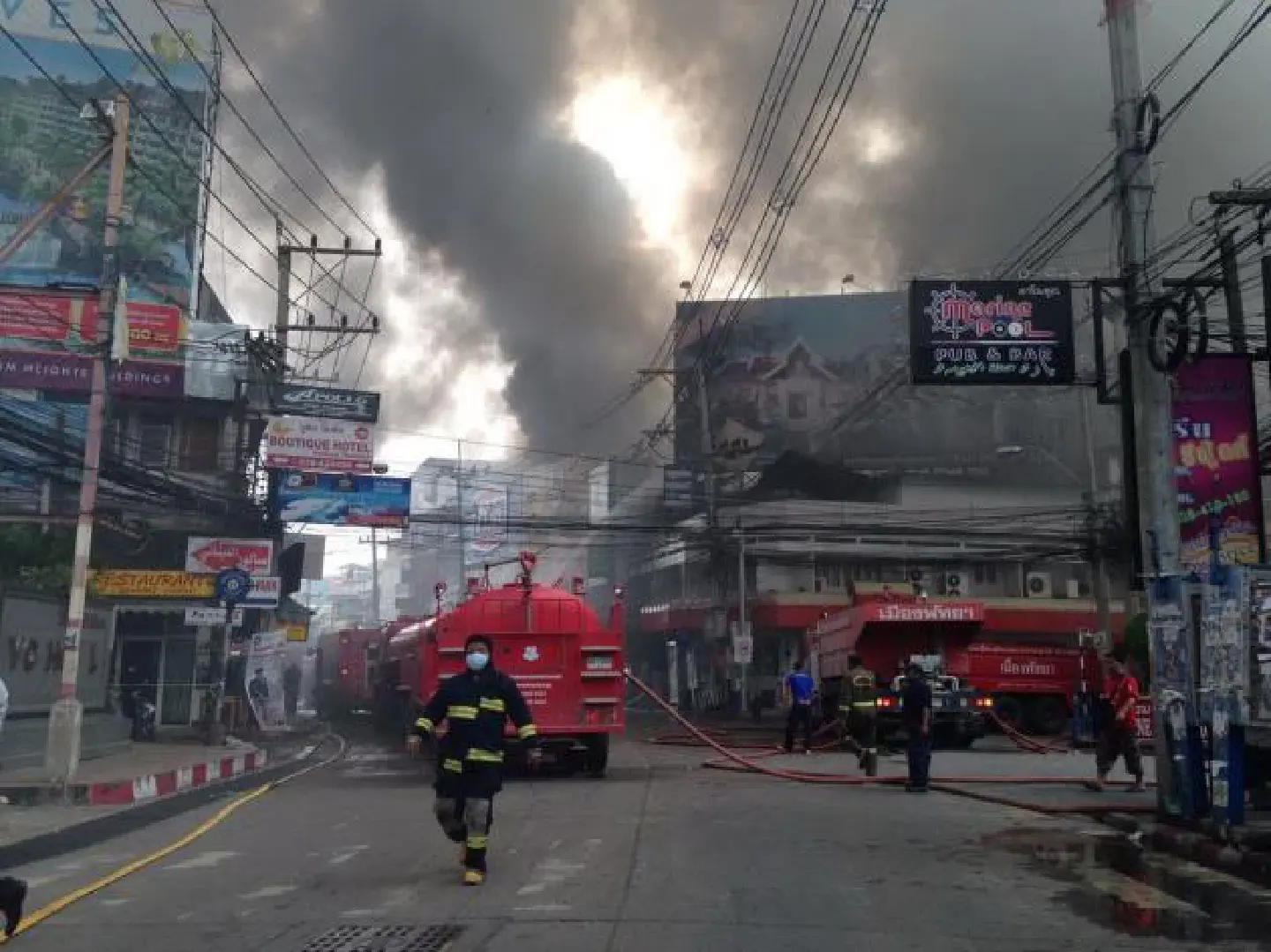 Big fire behind Walking Street in Pattaya contained Big fire behind Walking Street in Pattaya contained