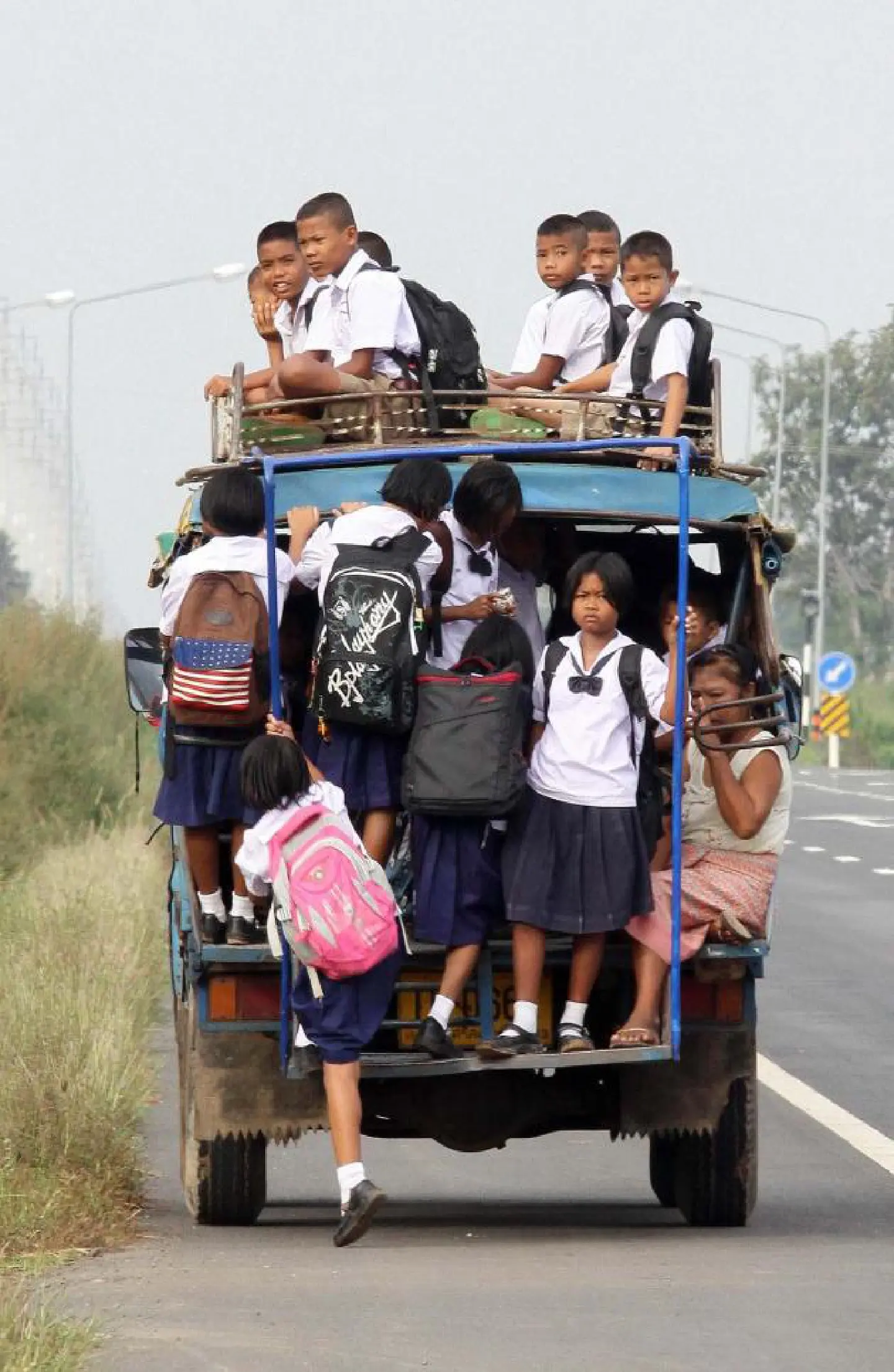 Life on the border returns to normal Life on the border returns to normal