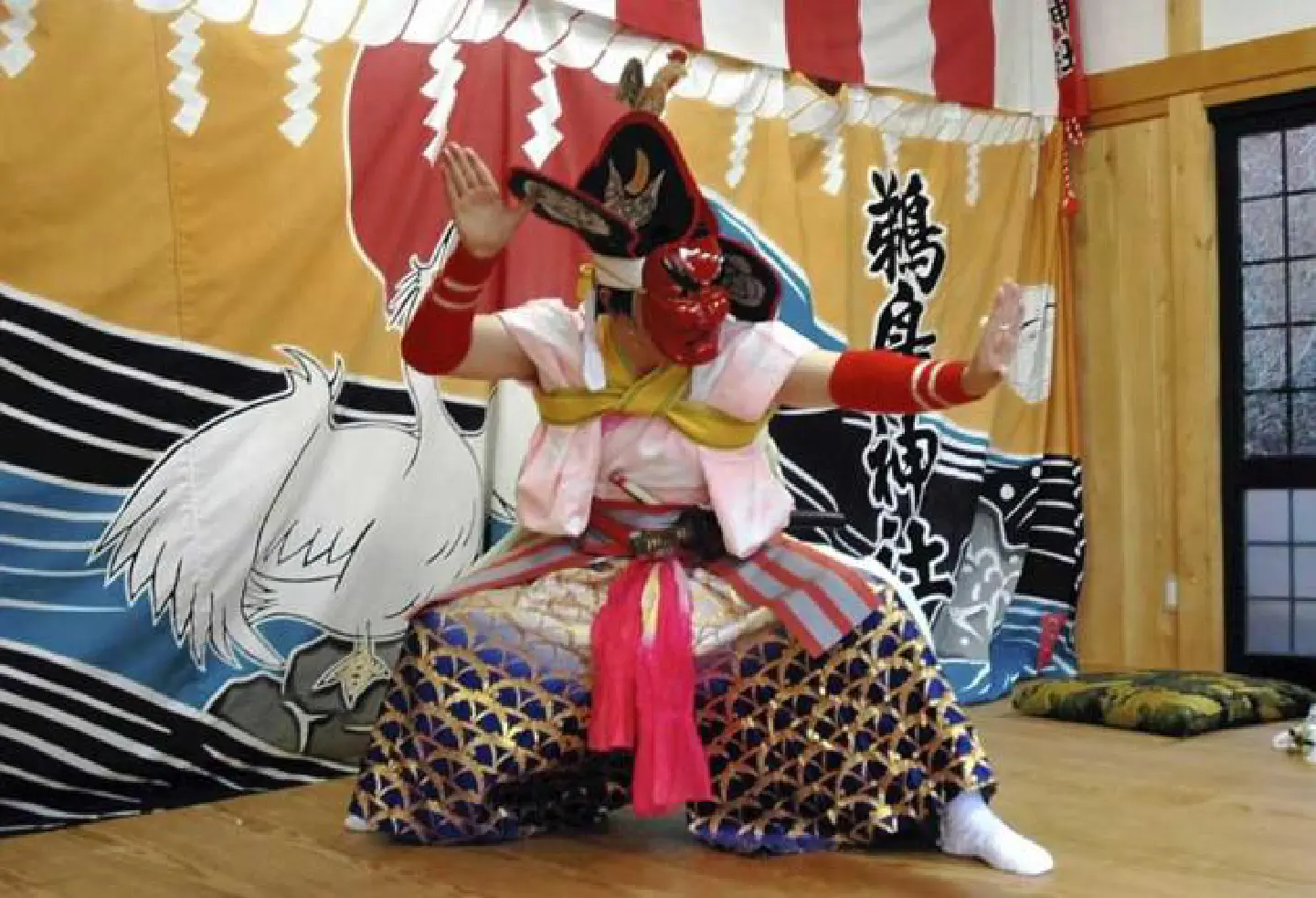 In Japan, it's time to dance again In Japan, it's time to dance again