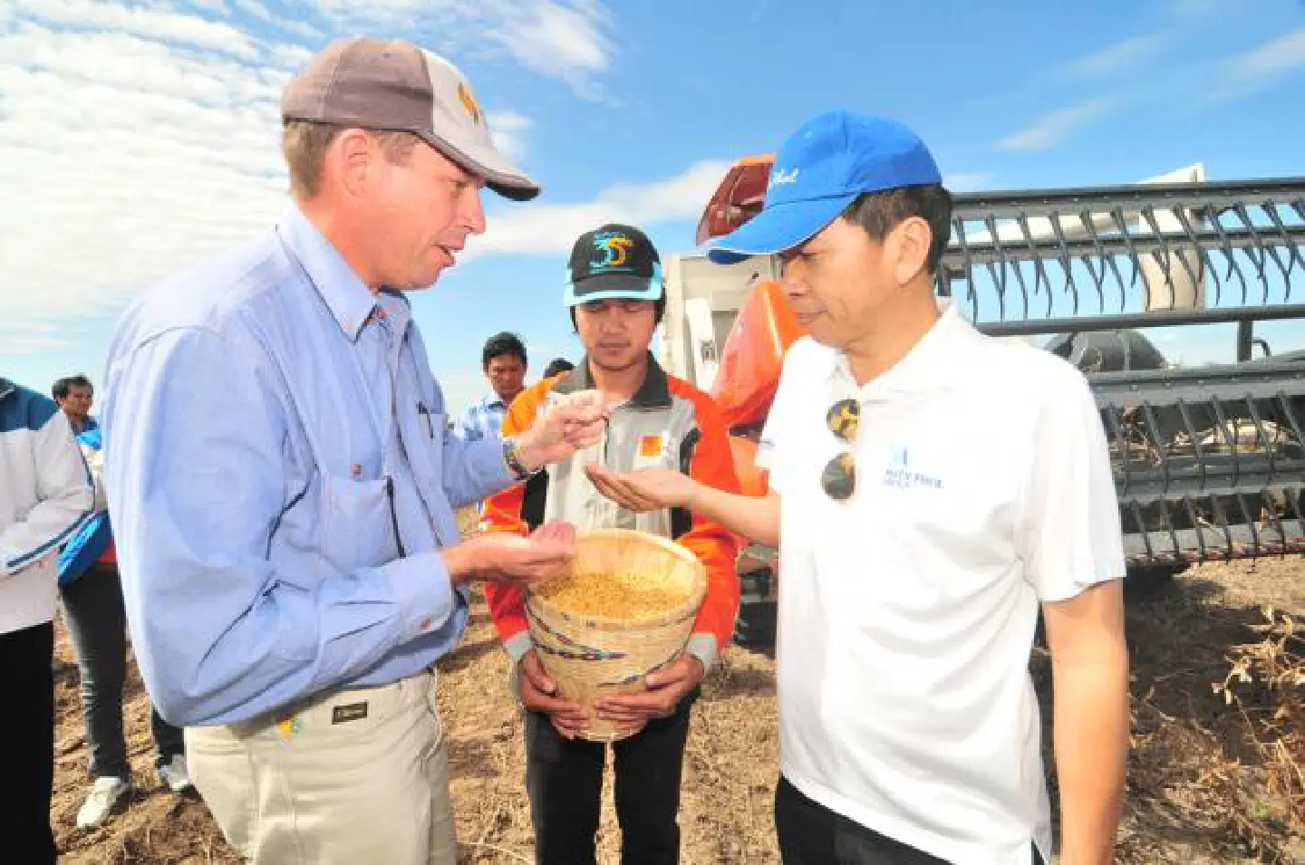 Mitr Phol kicks off project to help farmers earn more