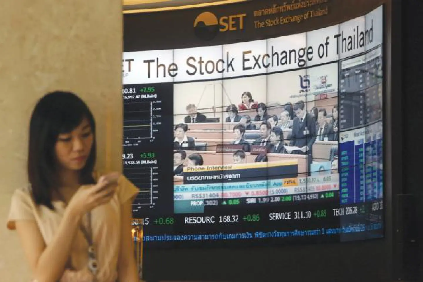 Political chaos signals another rocky year for Thai economy