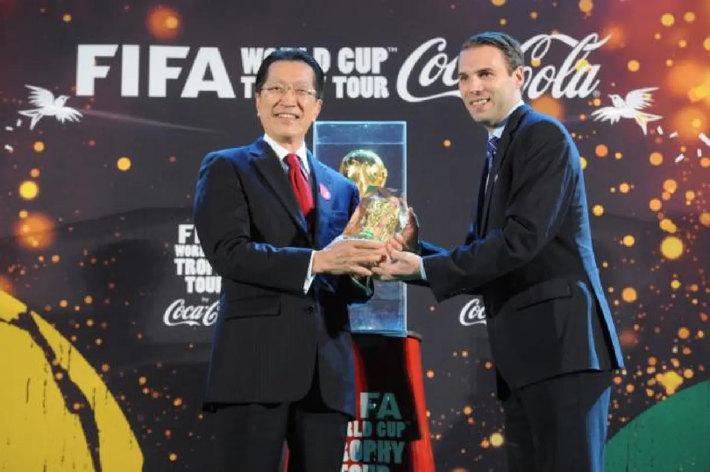 Coca-Cola brings to Bangkok FIFA World Cup Trophy Coca-Cola brings to Bangkok FIFA World Cup Trophy