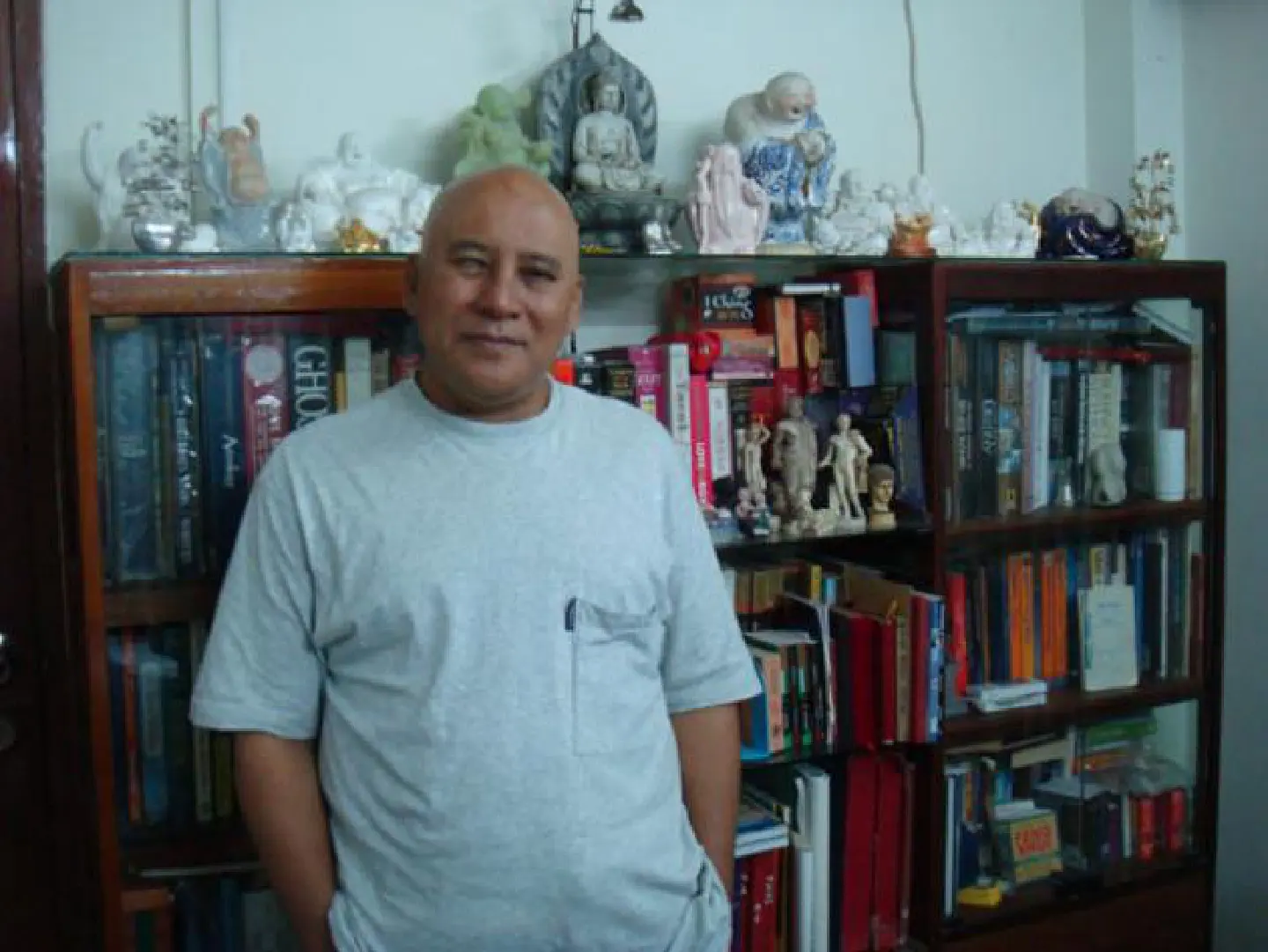 Potjaman seeks fortune telling in Myanmar Potjaman seeks fortune telling in Myanmar