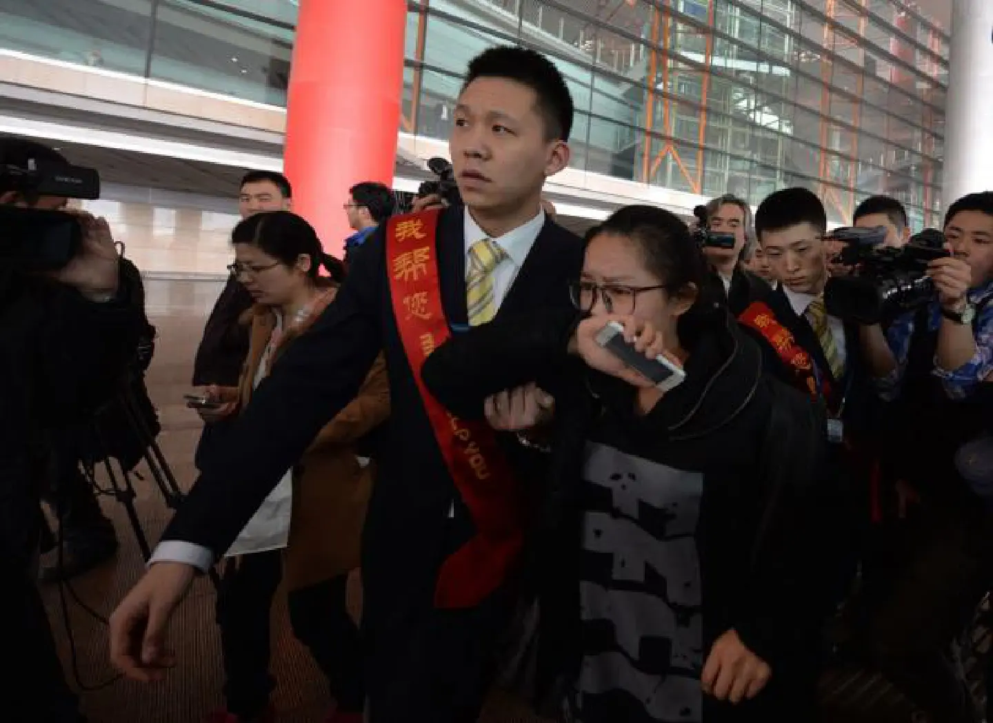 Grave fears for missing Malaysian Airlines jet Grave fears for missing Malaysian Airlines jet