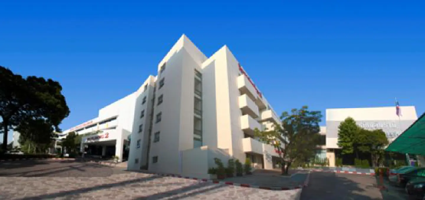"International Hospitality Programme in Association with the Swiss Hospitality School Ecole Hôt "International Hospitality Programme in Association with the Swiss Hospitality School Ecole Hôt