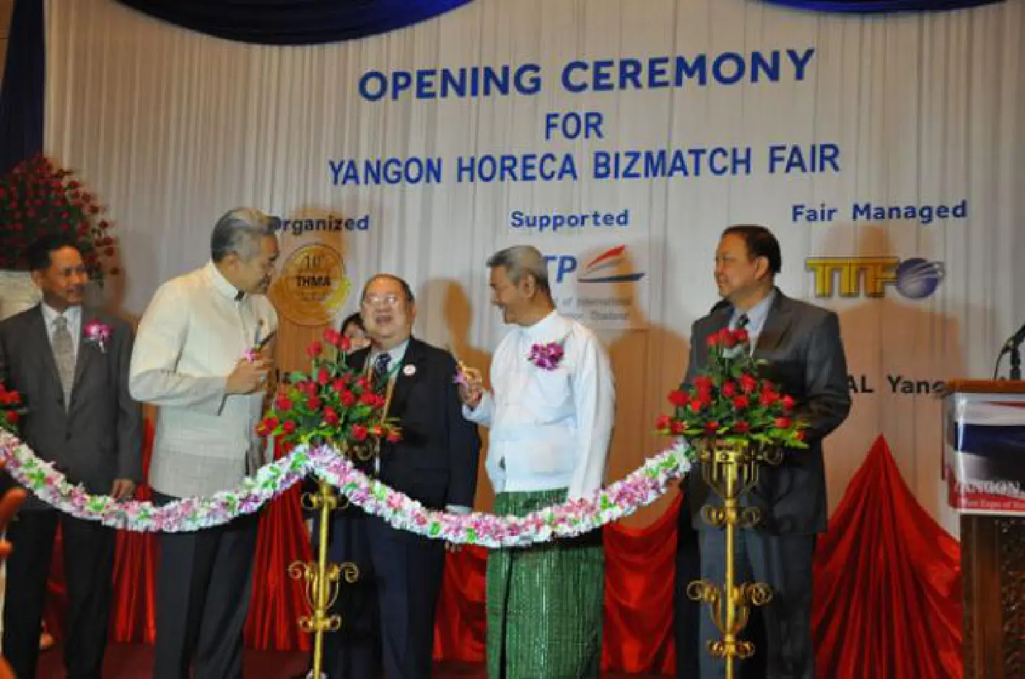 Thailand firms discuss investing in Myanmar's hotel industry Thailand firms discuss investing in Myanmar's hotel industry