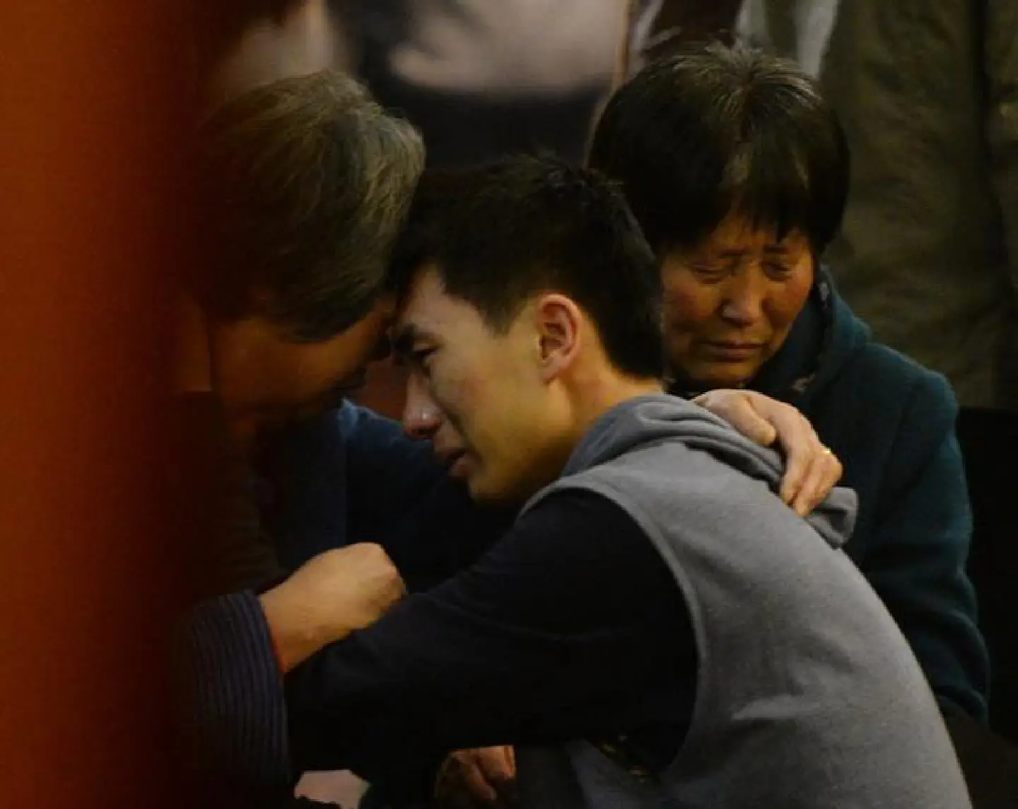 Malaysia Airlines tells families it will keep searching for jet Malaysia Airlines tells families it will keep searching for jet
