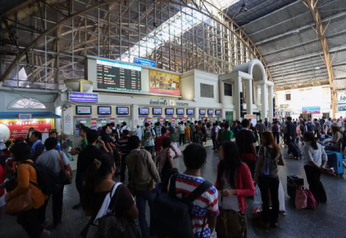 Joint effort launched to make 'Seven Dangerous Days' of Songkran holiday safer Joint effort launched to make 'Seven Dangerous Days' of Songkran holiday safer