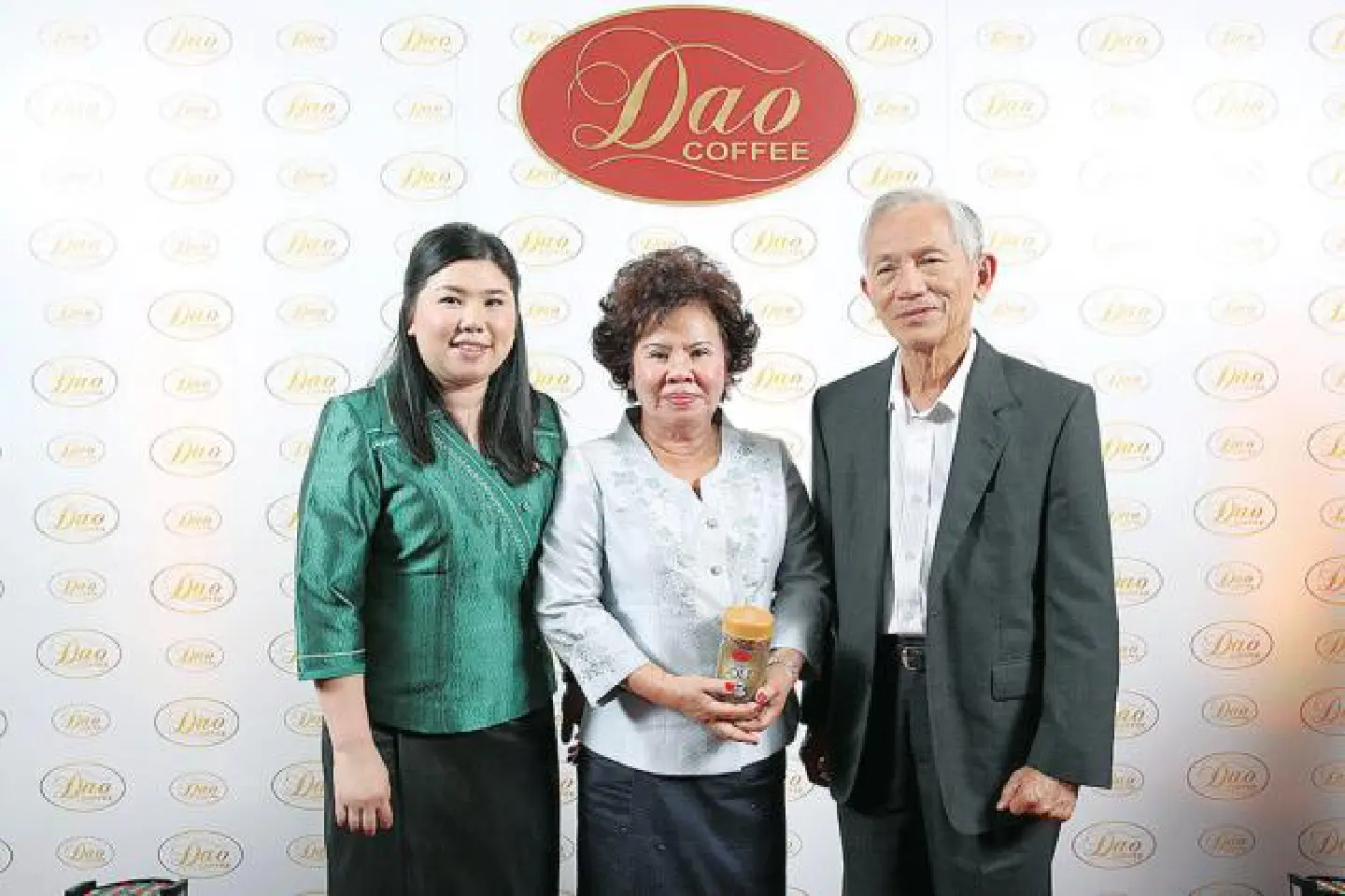 Laos' coffee giant eyes Thailand for expansion