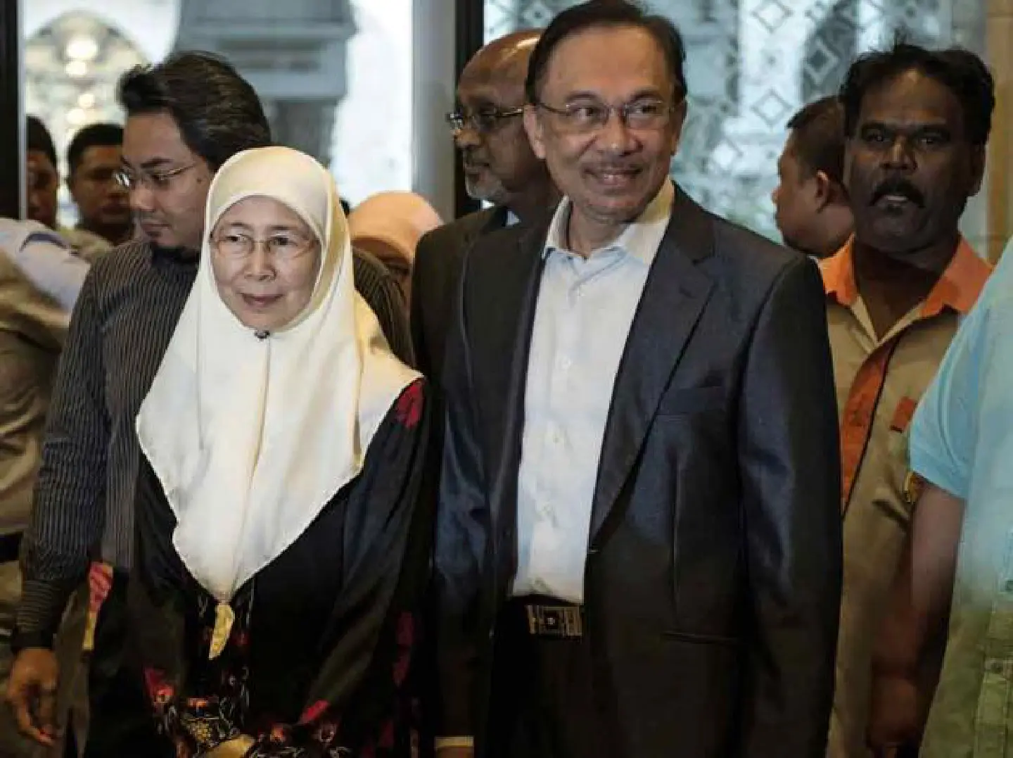 Anwar withdraws from party presidential race Anwar withdraws from party presidential race