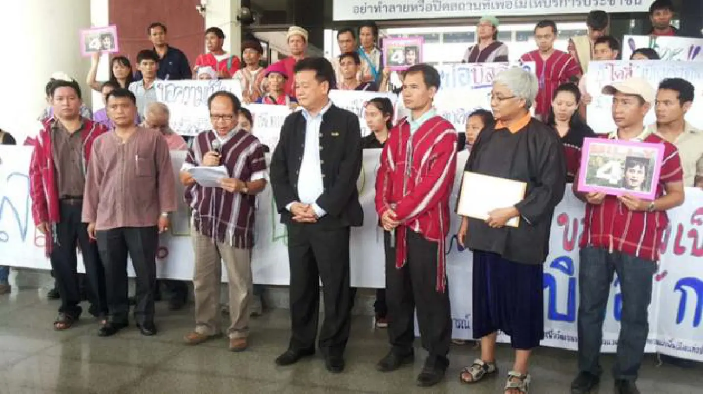 Senior park official faces probe Senior park official faces probe