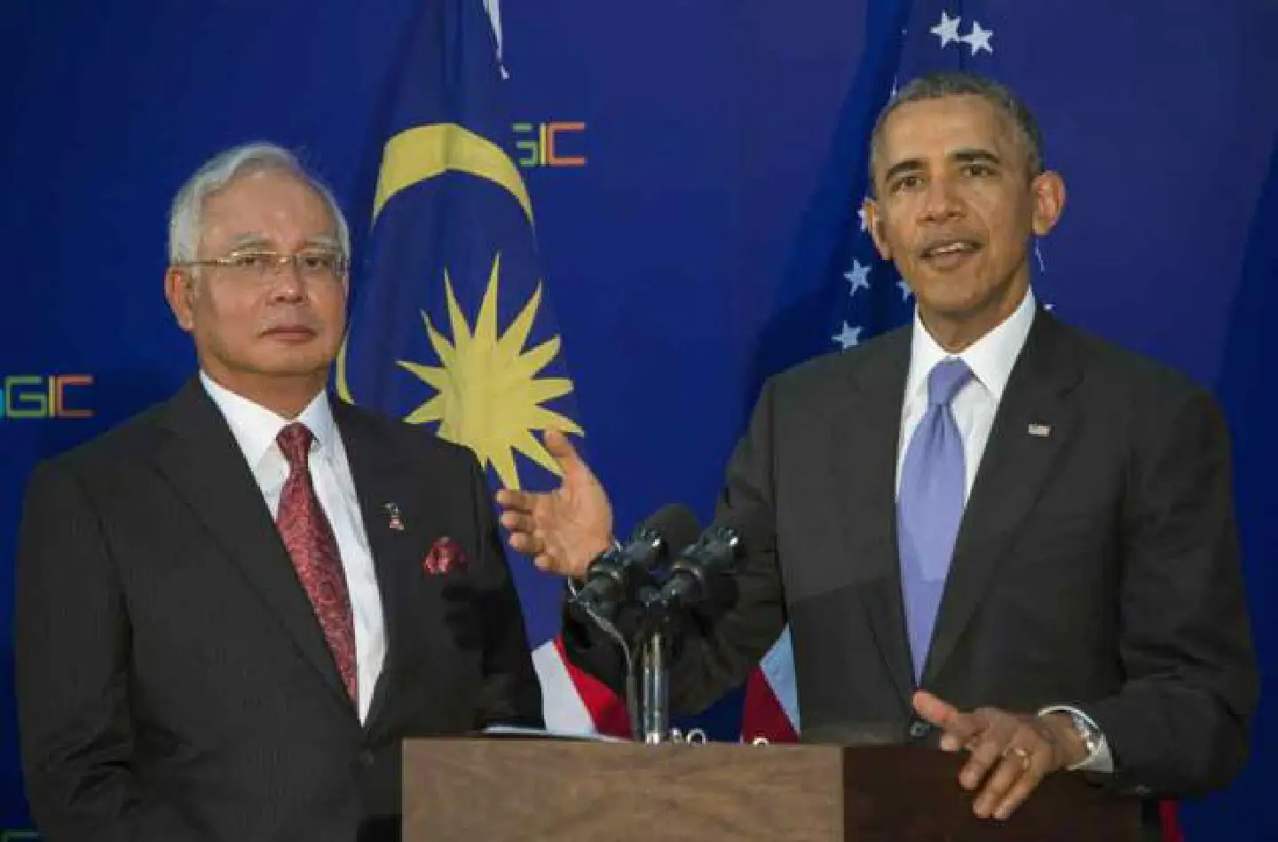 US Obama calls for transparency in missing plane case US Obama calls for transparency in missing plane case