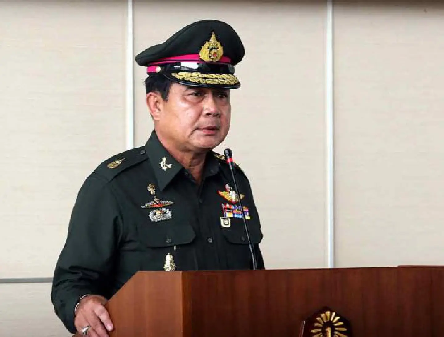 Political conflicts can be solved : Army Chief Political conflicts can be solved : Army Chief