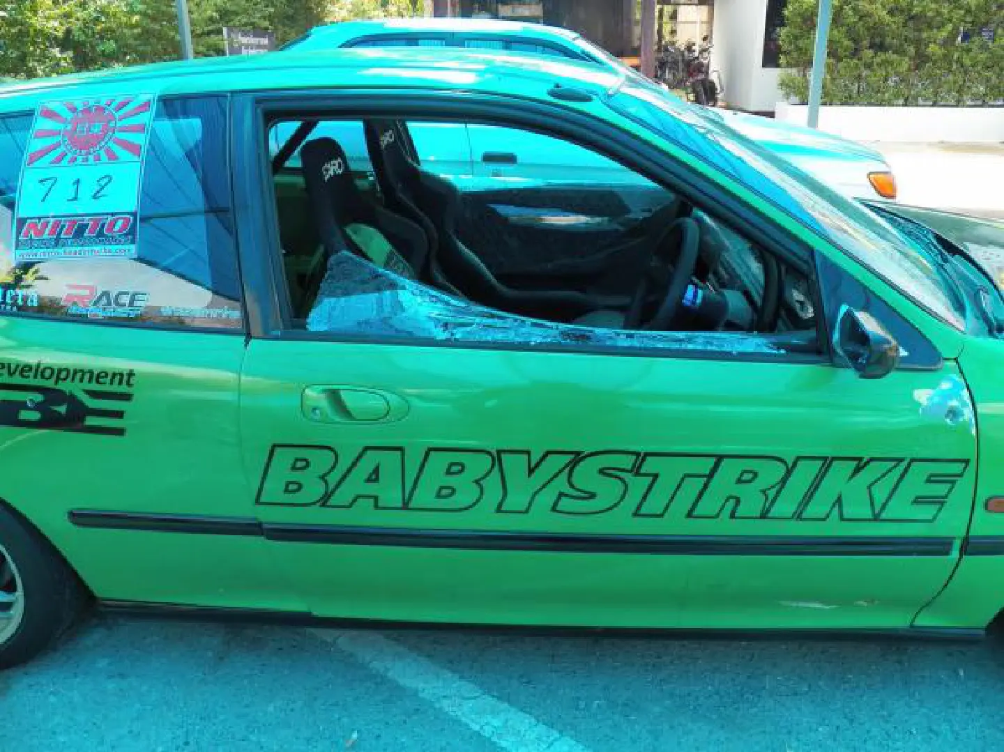 Seven shot in drag-strip gunfight Seven shot in drag-strip gunfight