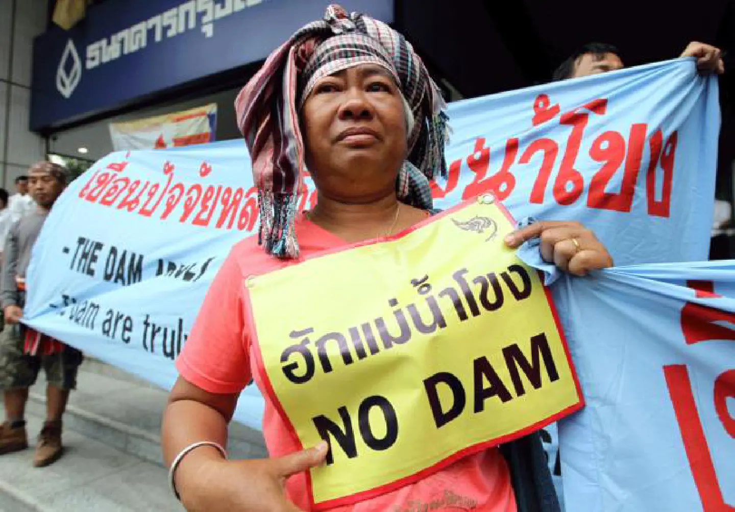 Vietnam screams for halt to Mekong dams as delta salts up