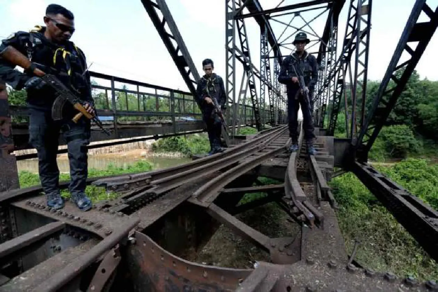 Two bomb attacks hit and damaged railways Two bomb attacks hit and damaged railways