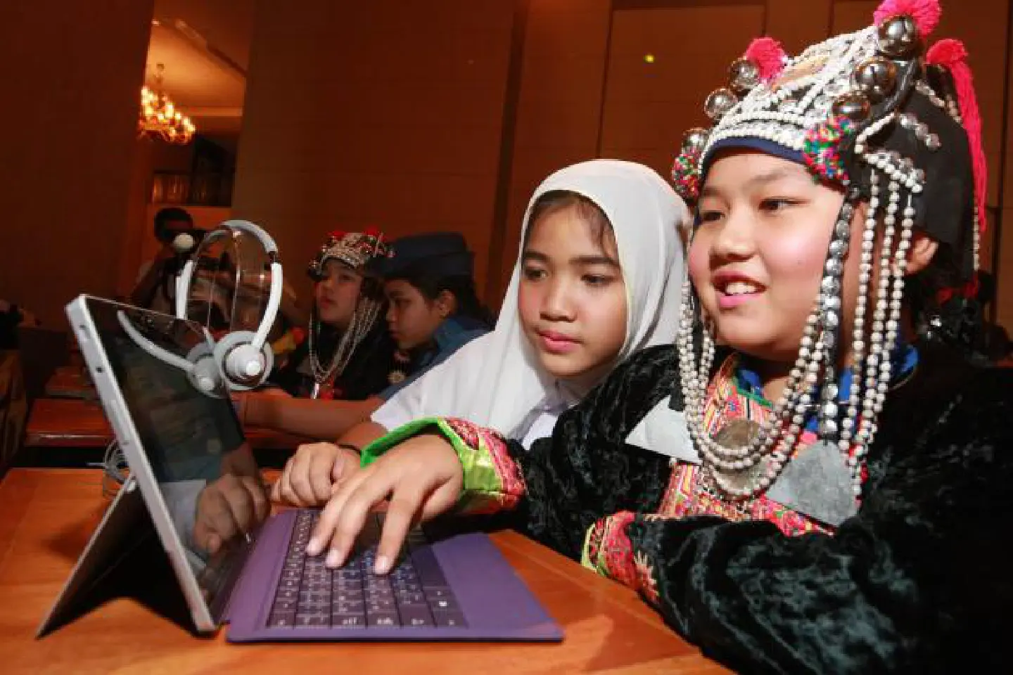 Obec-Microsoft deal gives 8m students Obec-Microsoft deal gives 8m students
