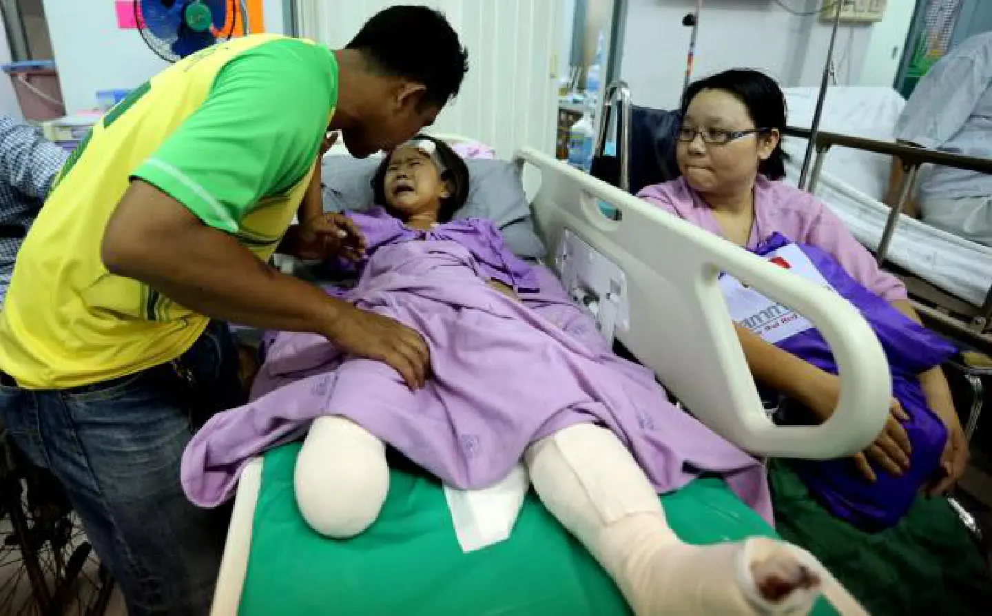 Pattani bombs hit families hardest Pattani bombs hit families hardest