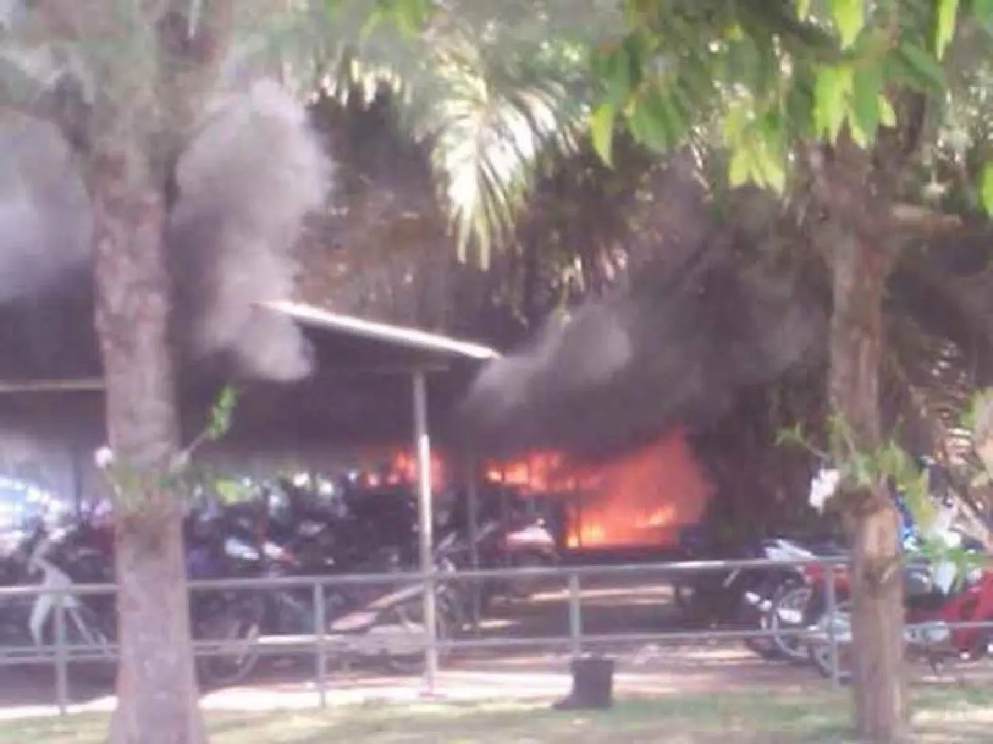 Pattani bomb blast injures 7 Pattani bomb blast injures 7