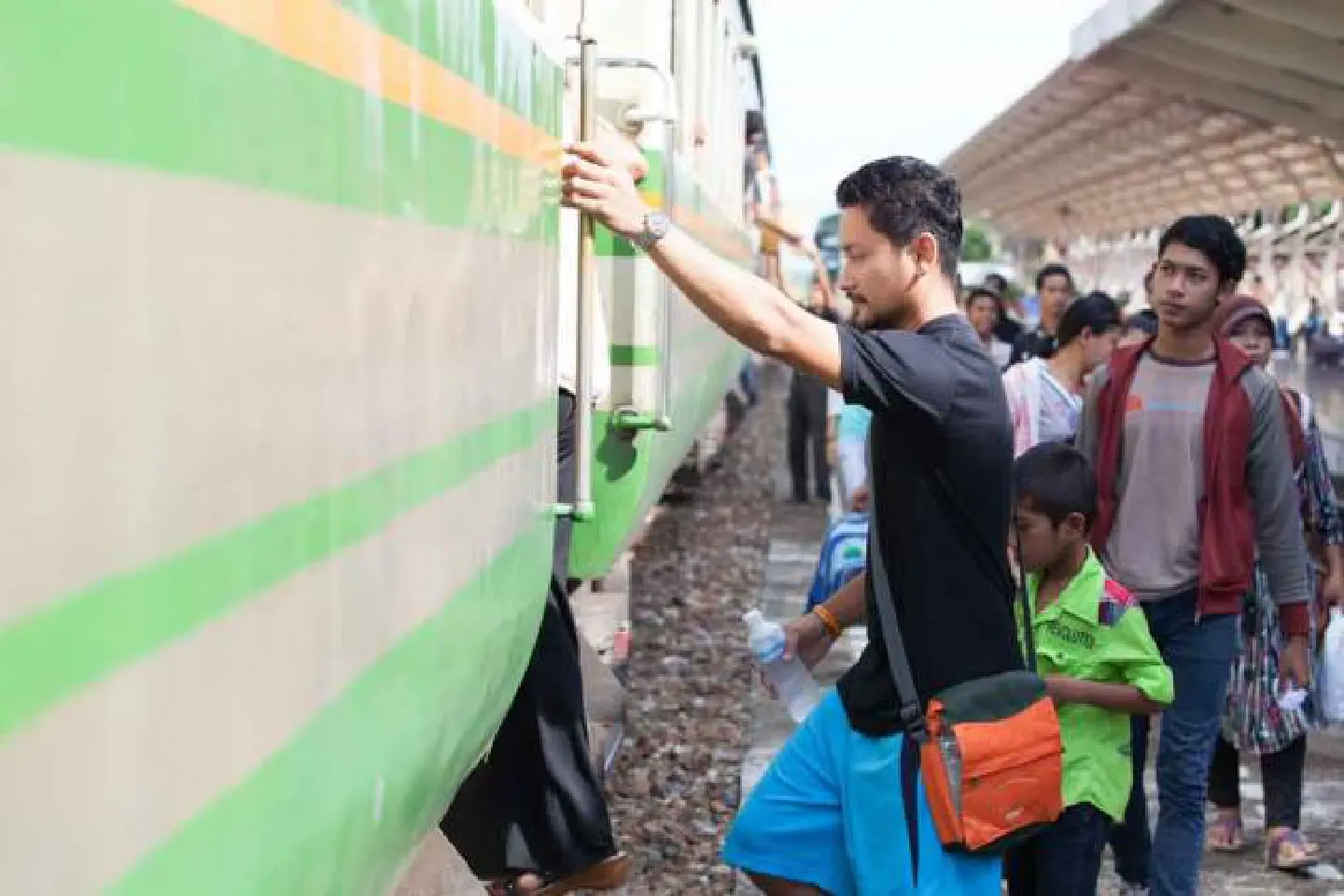 Southern rail service restored in Narathiwat Southern rail service restored in Narathiwat