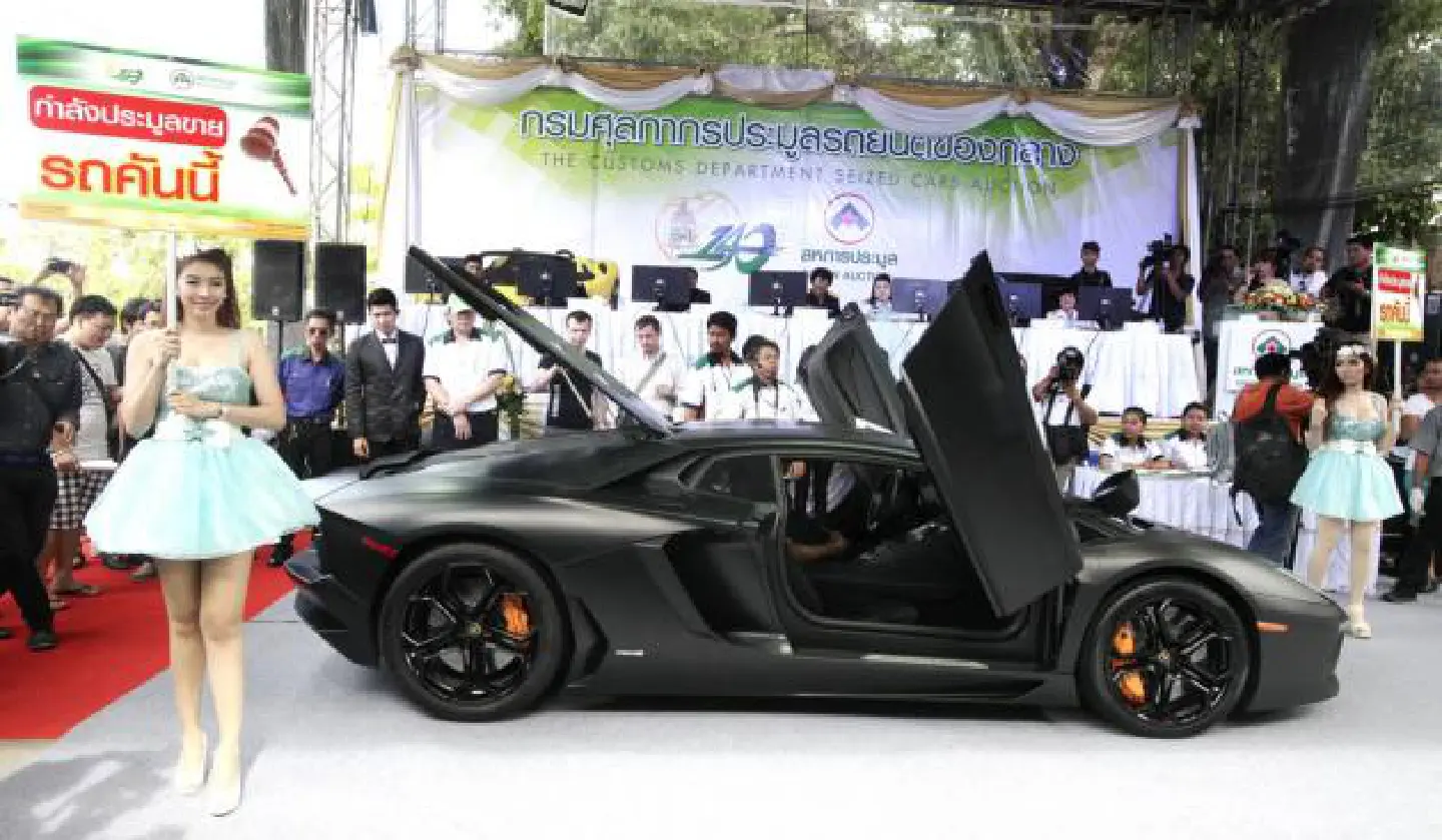 Confiscated supercars auctioned in Klong Toei Confiscated supercars auctioned in Klong Toei